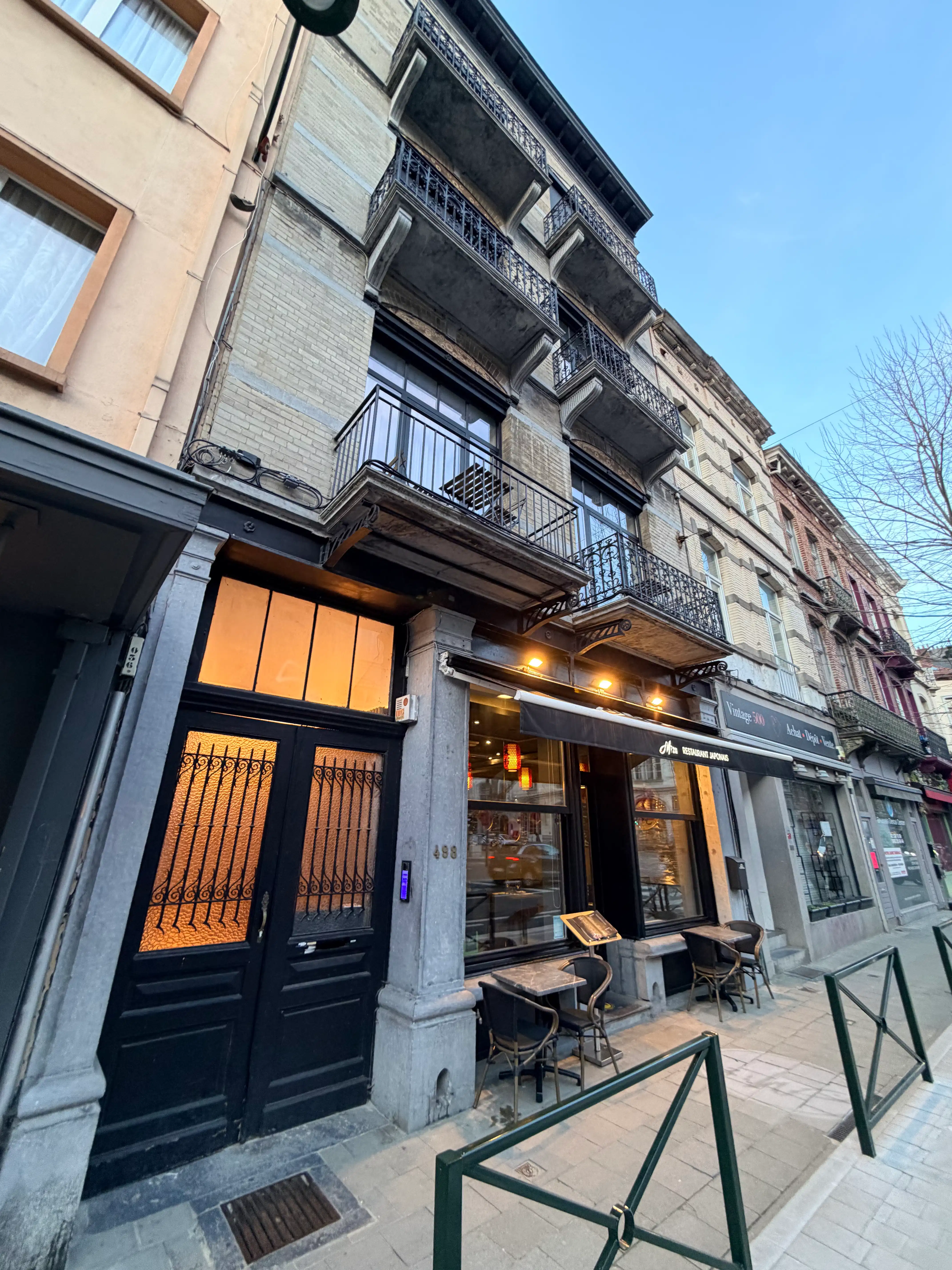 --- NOUVEAU --- Charmant appartement meublé avec deux balcons au cœur du quartier du Châtelain foto 11