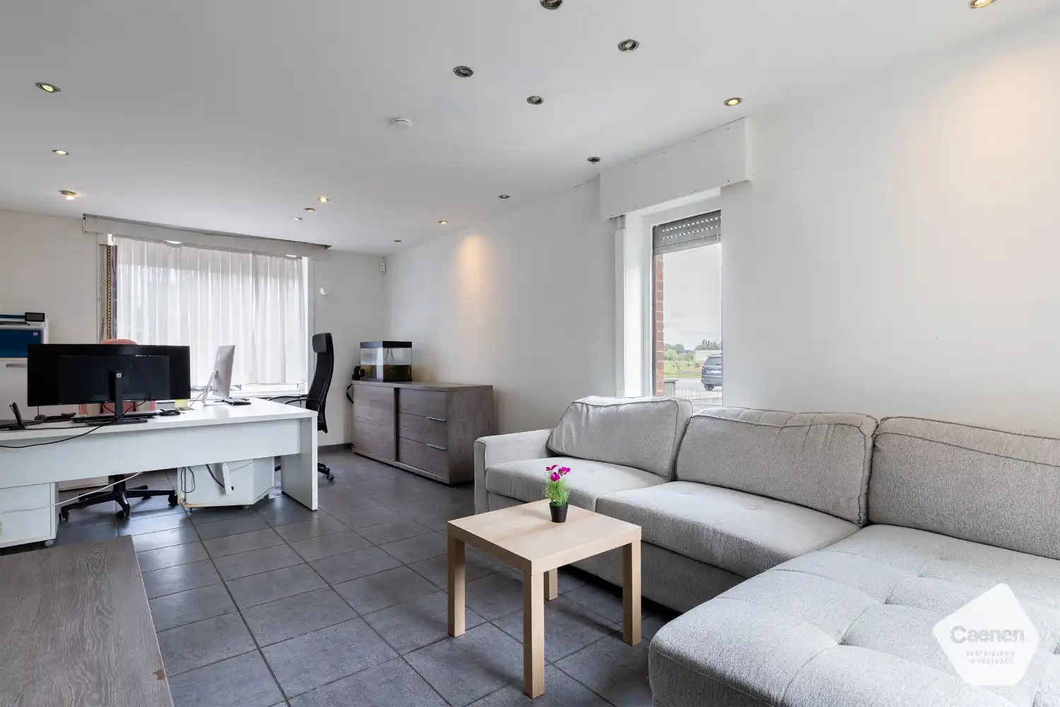 Ruime half-open woning met 4 slaapkamers, muziekstudio/hobbyruimte, garage en leuke tuin foto 7