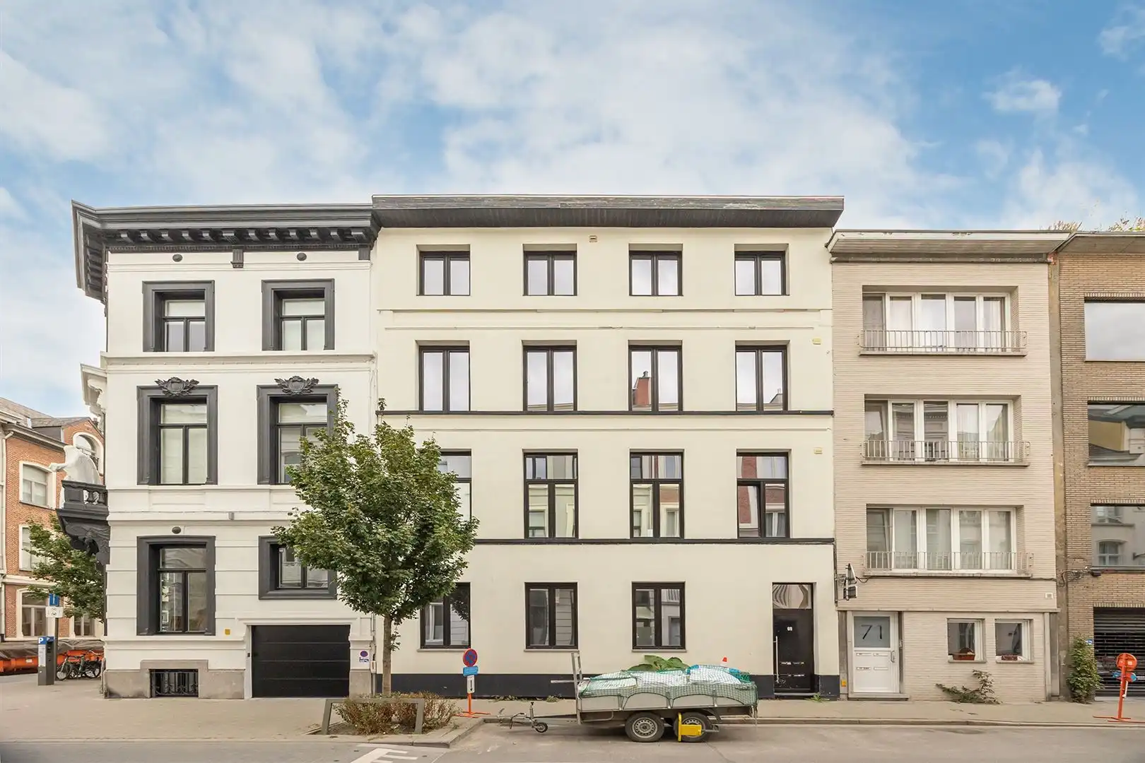 Gemeubeld wonen met terras in hartje Harmonie foto 20