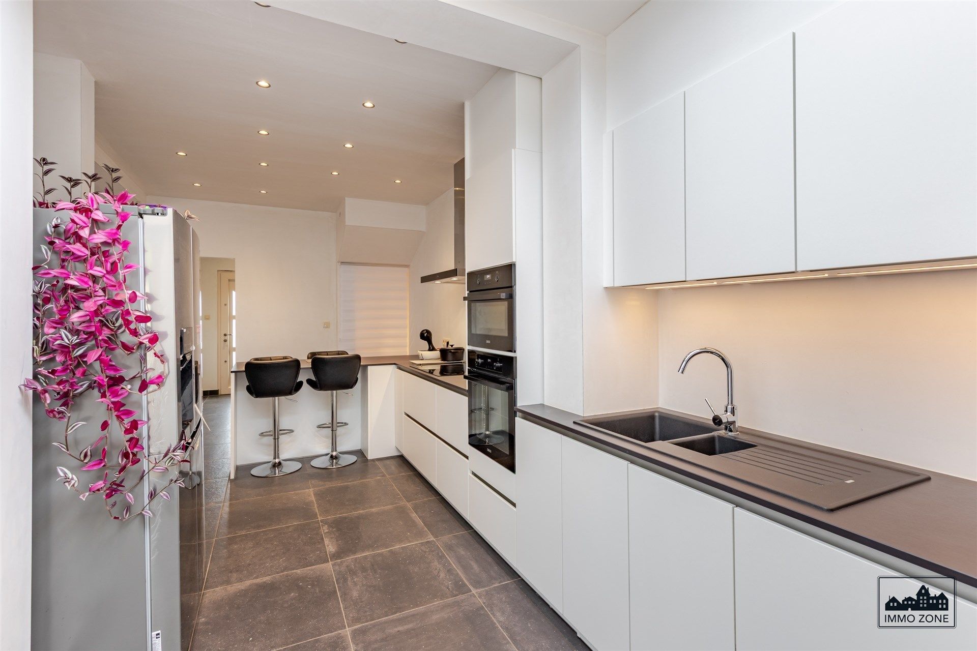 Instapklare, gerenoveerde woning in centrum Hamme. foto 7