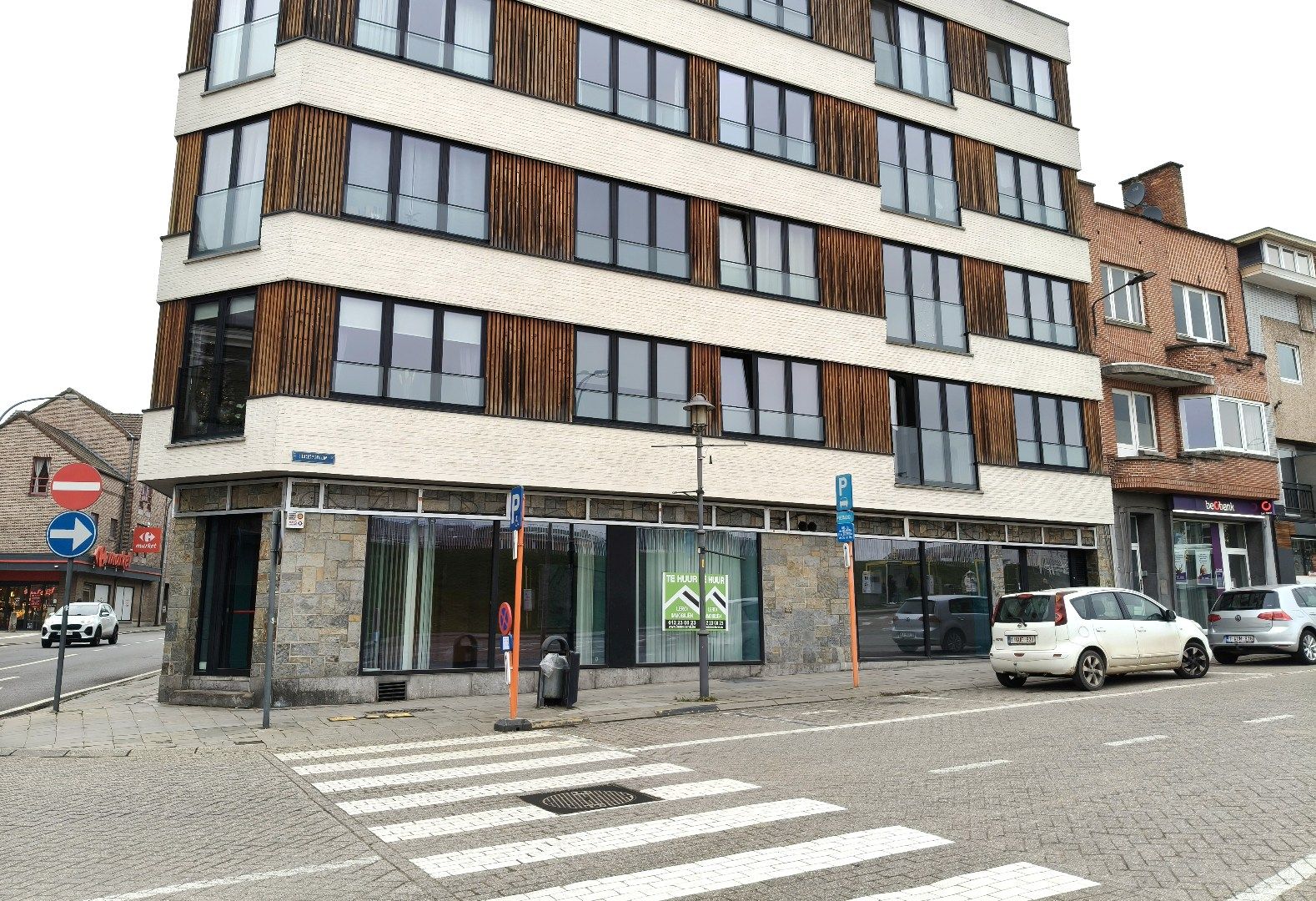 UITSTEKEND GELEGEN HANDELSPAND - MODERN INGERICHT EN INSTAPKLAAR foto 8