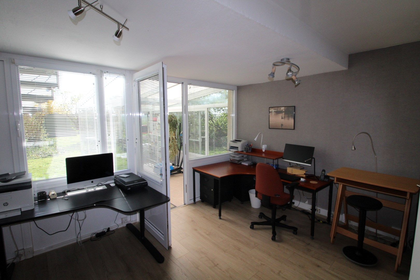 Ruime bel-étage woning met zeer grote tuin en garage in Antwerpen, 3 slaapkamers, bouwjaar 1975, 533m² perceeloppervlakte, zuidgerichte tuin en terras foto 10