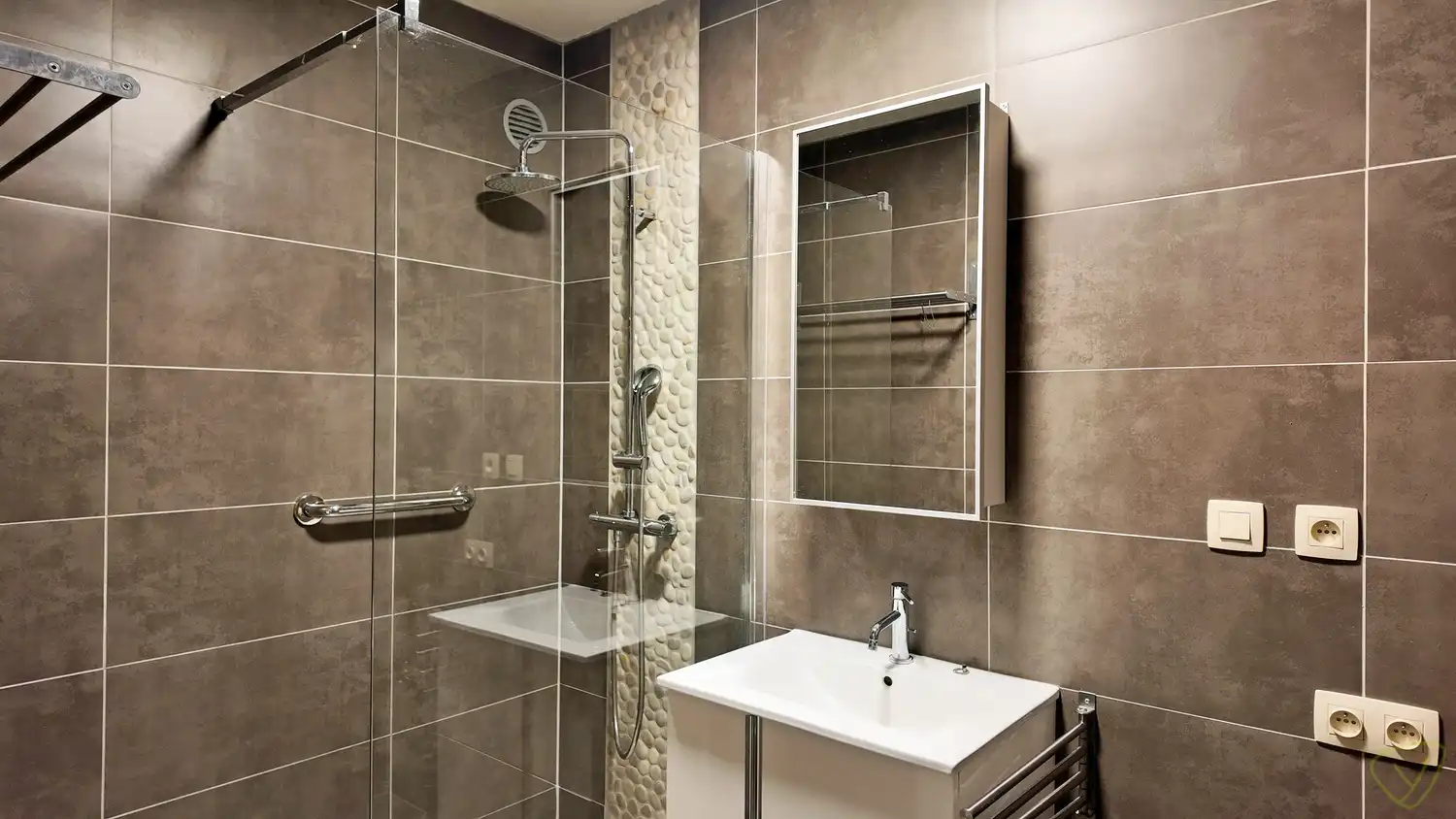 Lichtrijk appartement met twee terrassen en prachtig vergezicht in Eeklo foto 19