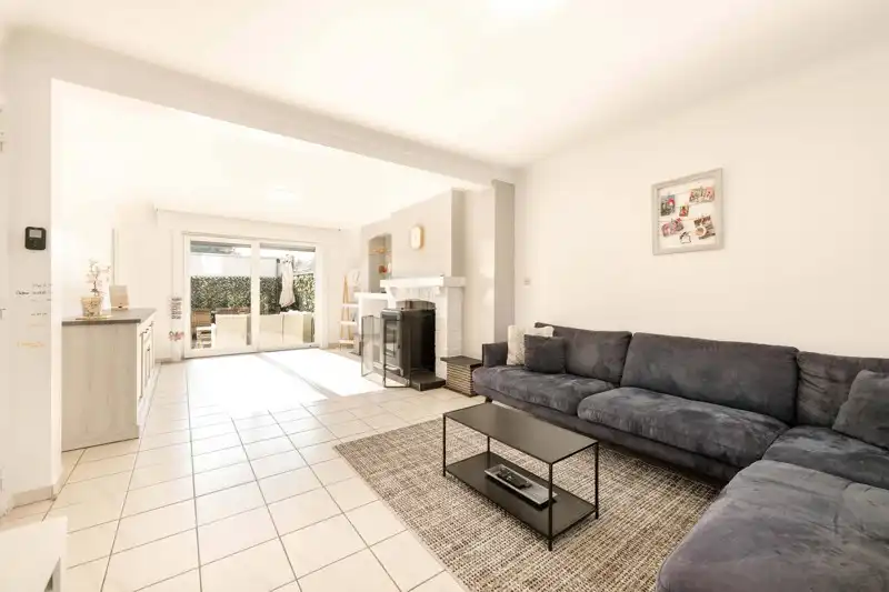 Instapklare gezinswoning, halfopen bebouwing, met 3 slaapkamers én garage TE KOOP in Desselgem! 🏡 foto 5