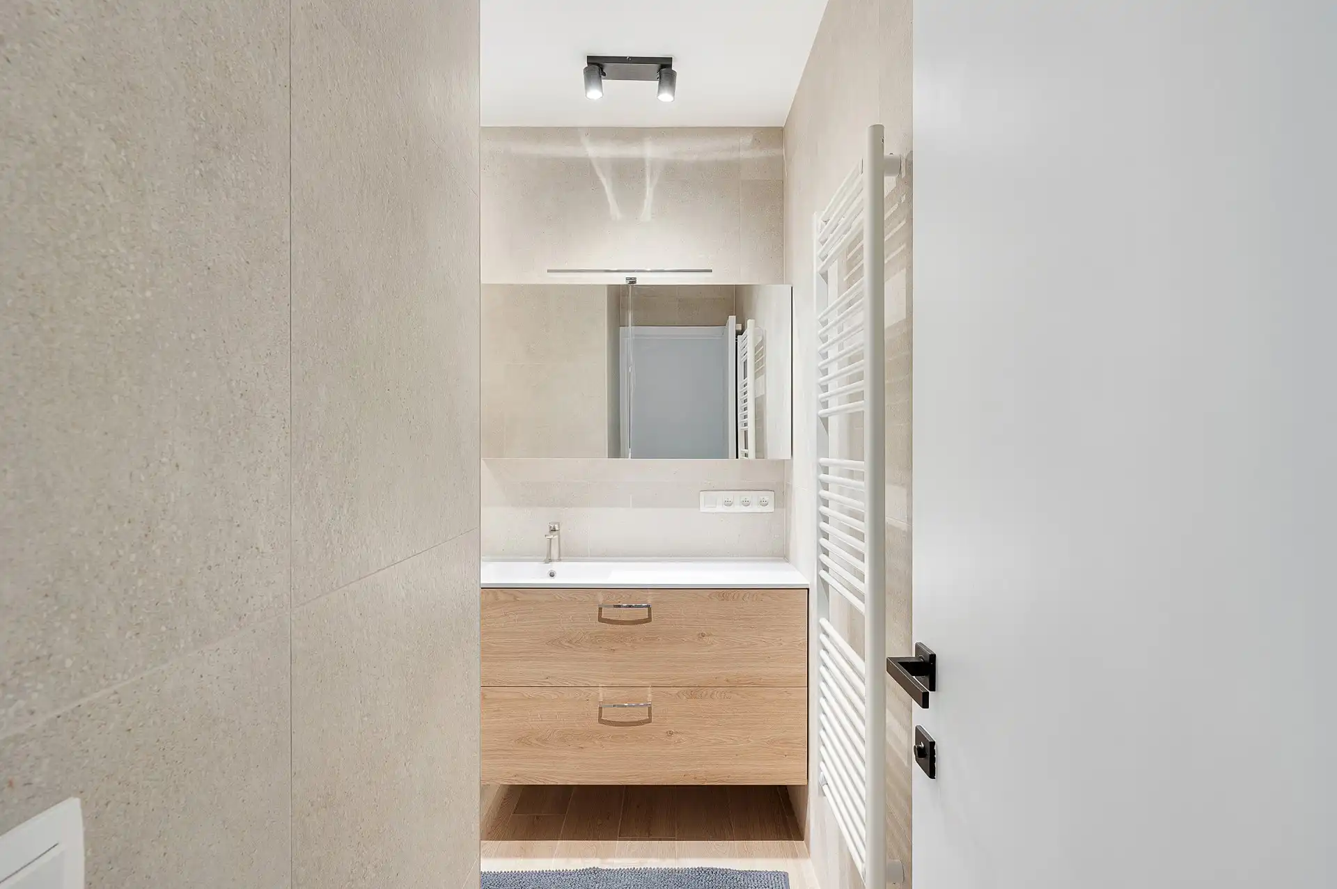 Gemeubeld: nieuwbouw appartement met zijdelings zeezicht! foto 15