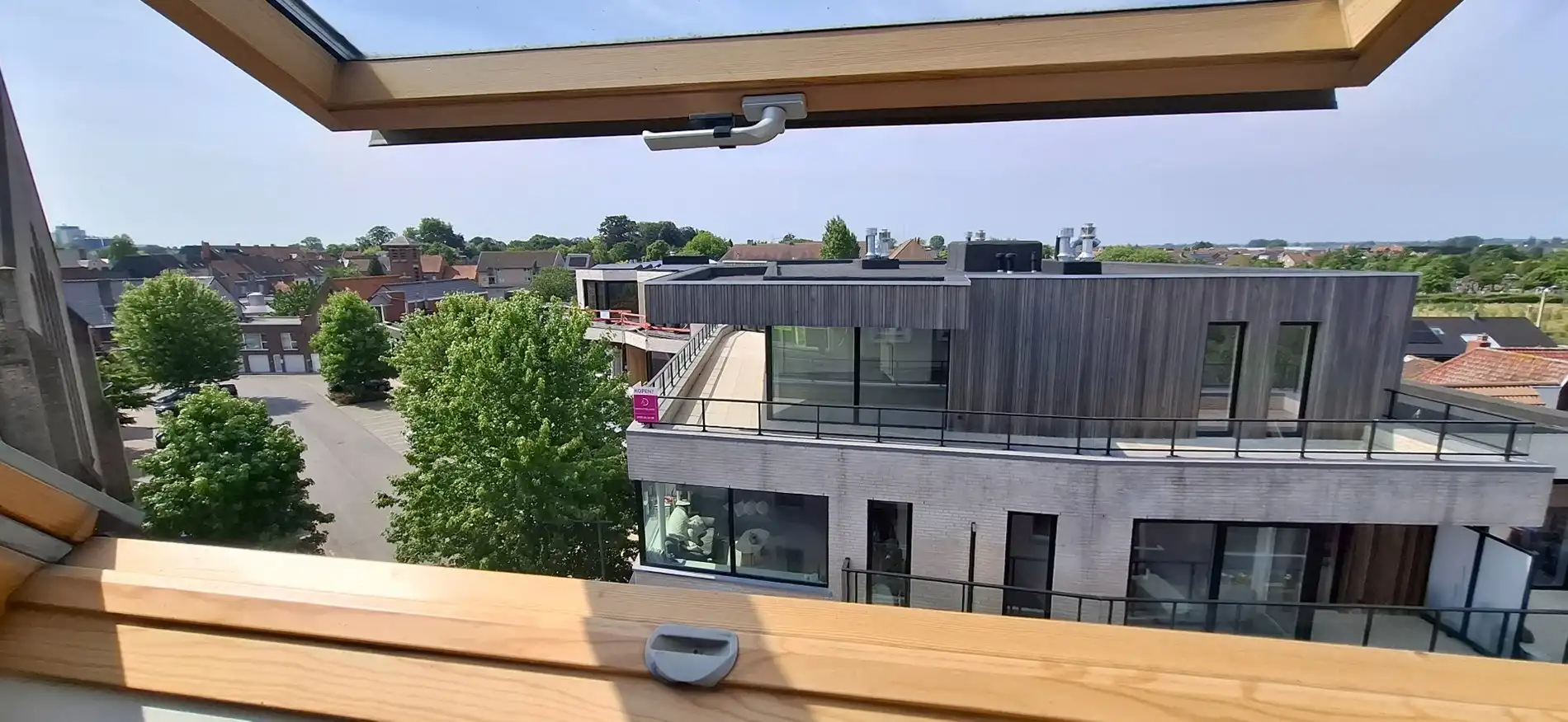 Recent en modern duplexappartement te huur in residentie Stoanplatse foto 14
