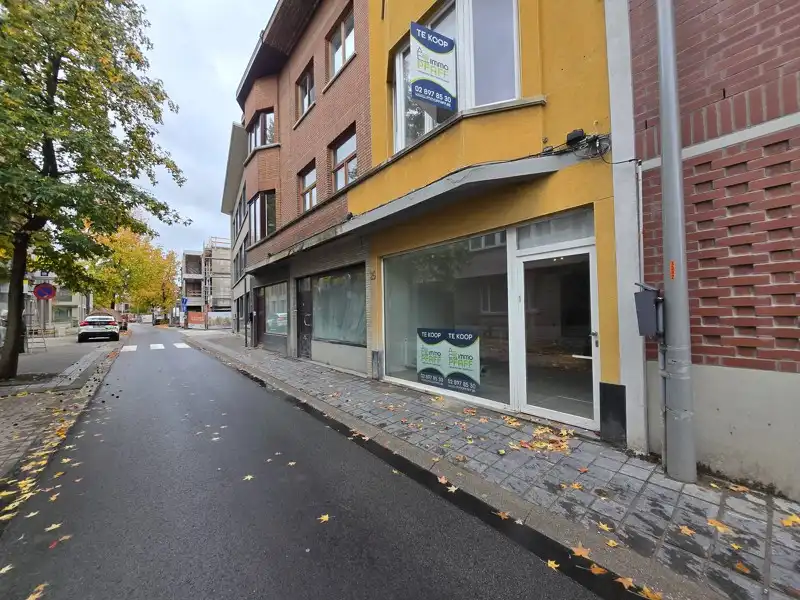 Hoofdfoto van de publicatie: Handelshuis met Woonst in het Centrum van Machelen! 🌟