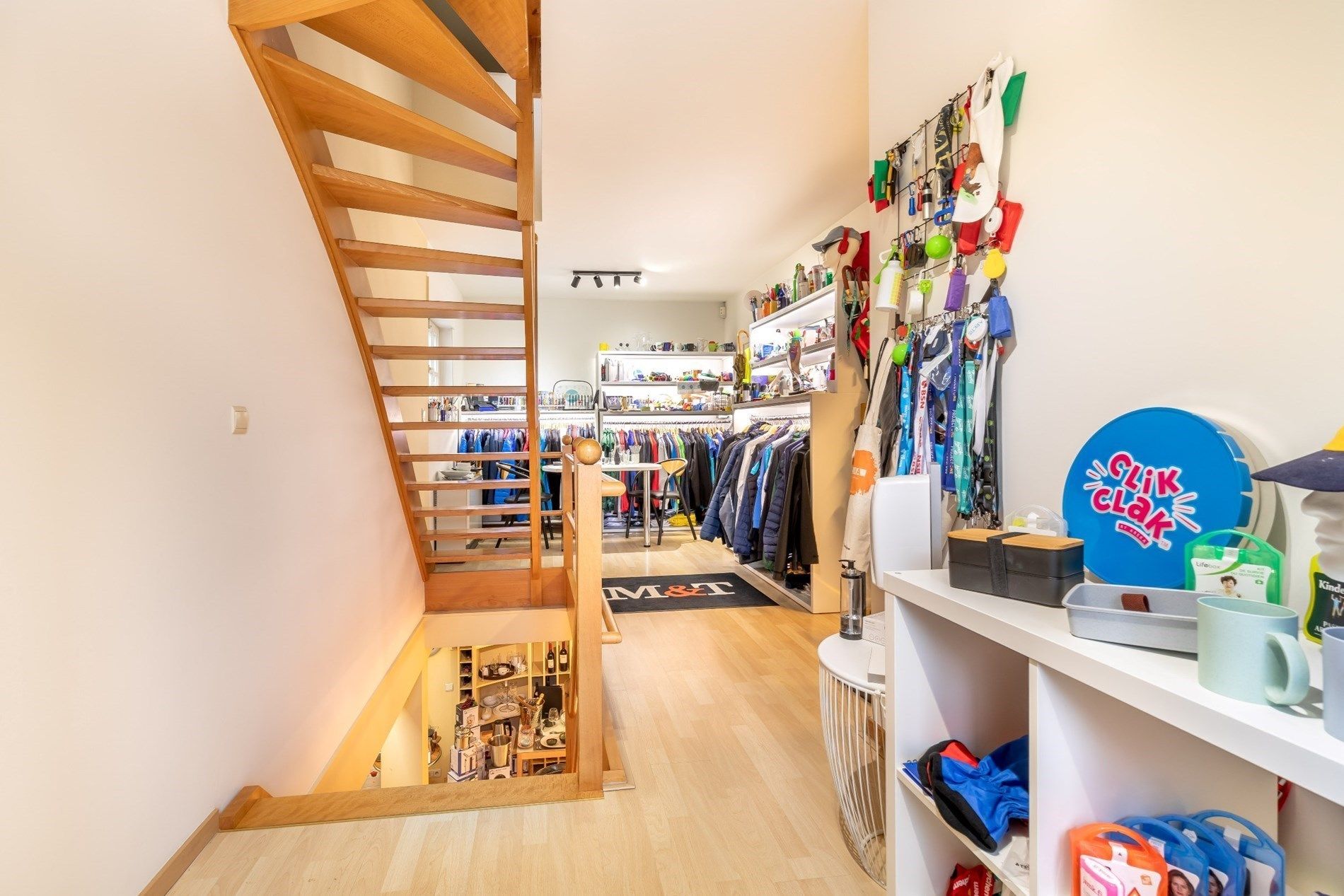 Knappe villa op residentiele toplocatie! foto 14