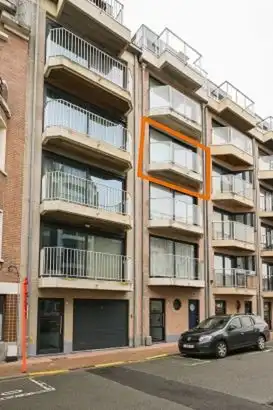 EXCLUSIEF APPARTEMENT  MET LATERAAL ZEEZICHT EN VOLLEDIG INGERICHT foto 4