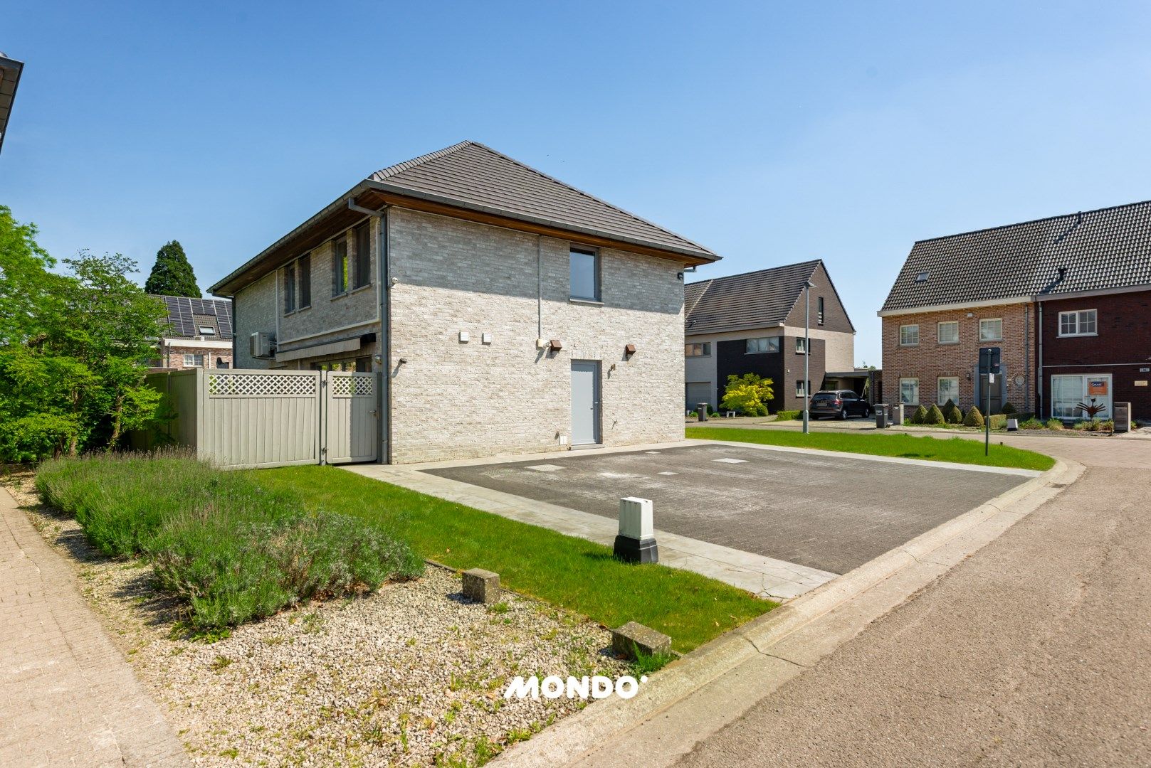 Exclusieve villa met zwembad en wellness te koop foto 29