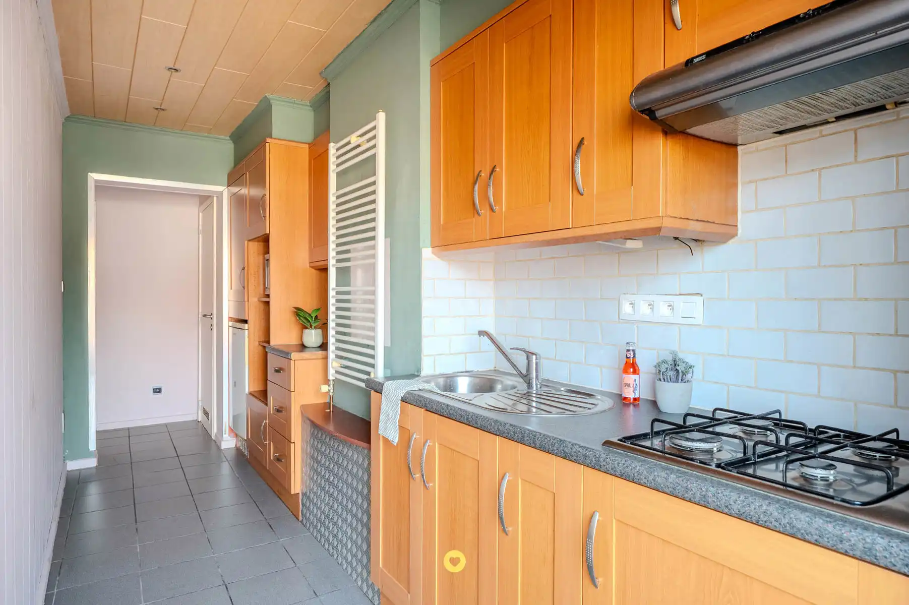 Appartement met 1 slk, westgericht terras en veel potentieel foto 6