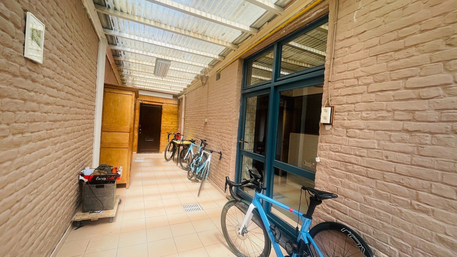 Veelzijdige vrijstaande woning met praktijkmogelijkheid in het centrum van Ruddervoorde foto 9
