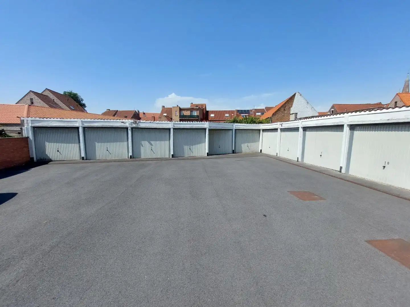 Garagebox in afgesloten complex  foto 2