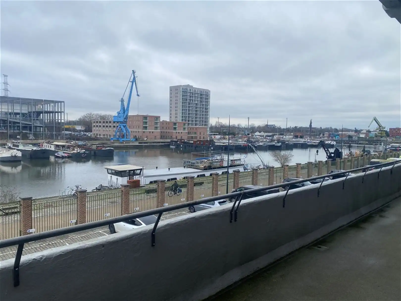 Loftkantoren op het gelijkvloers aan het water foto 2