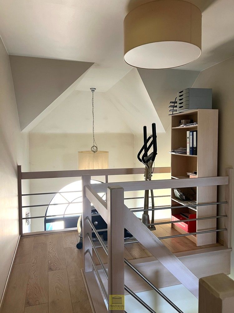 Stijlvolle villa met landelijk zicht foto 4