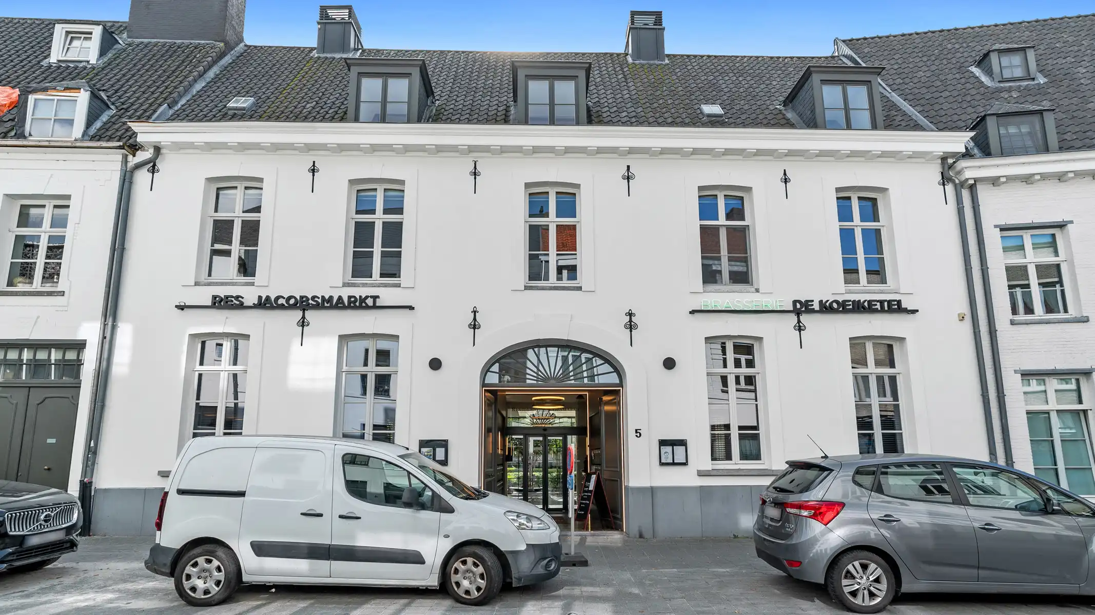 Prachtig, ruim nieuwbouwappartement / assistentiewoning   foto {{pictureIndex}}