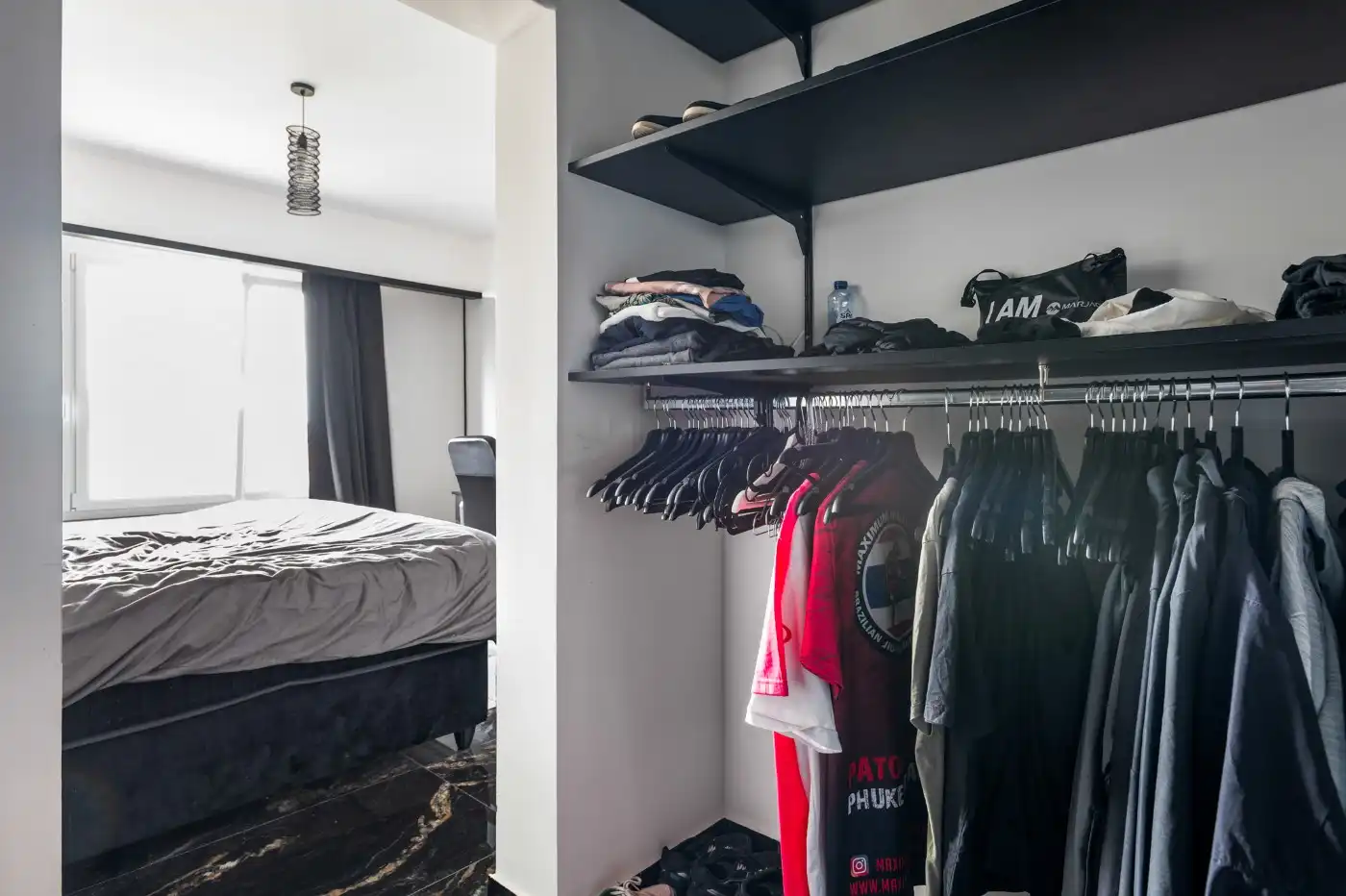 Tof, instapklaar app. op 3e verd. met 2 slpk., terrasje en garage foto 18