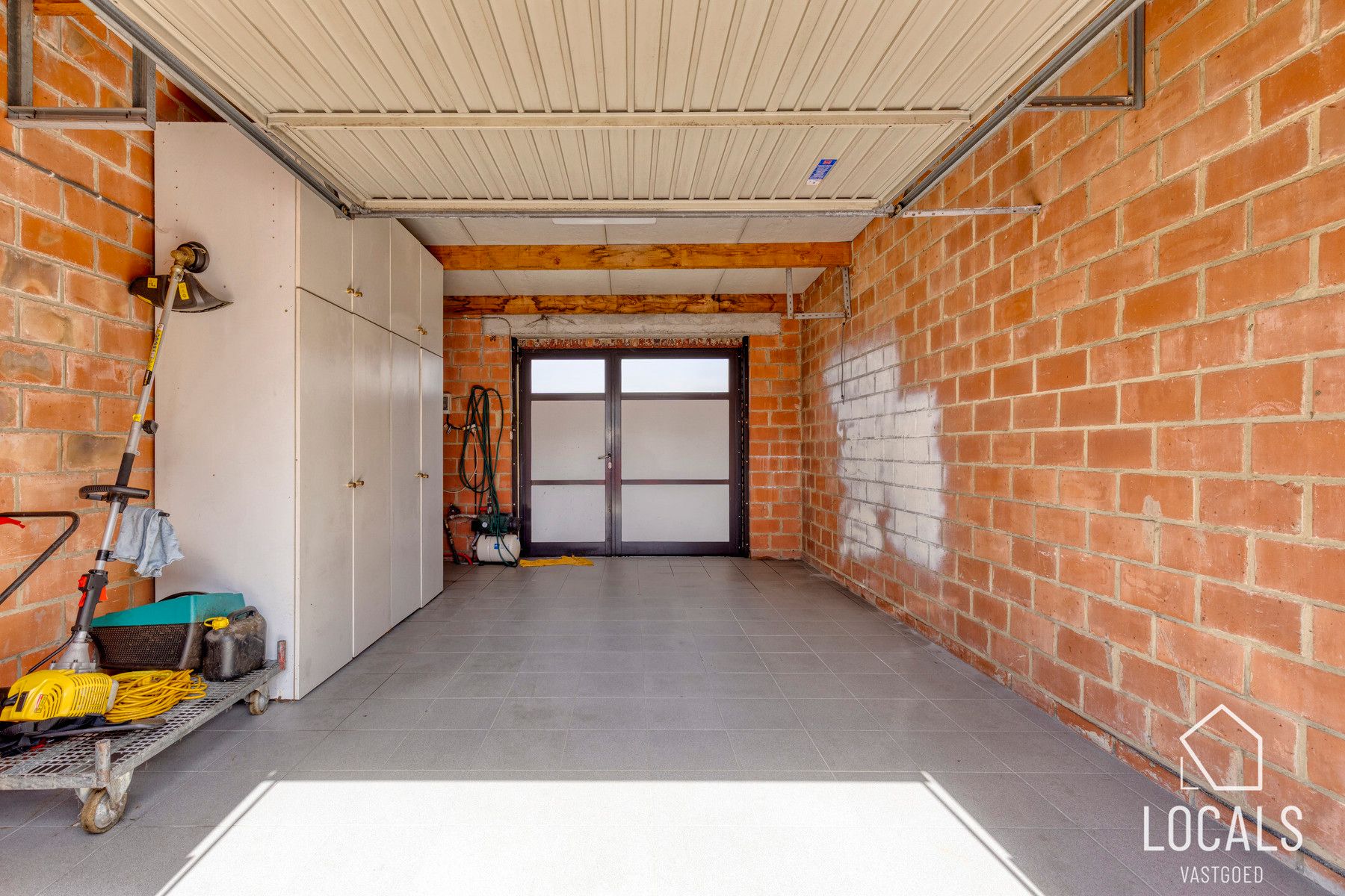 Handelspand met woonst, tuin en garage in centrum Ninove foto 31