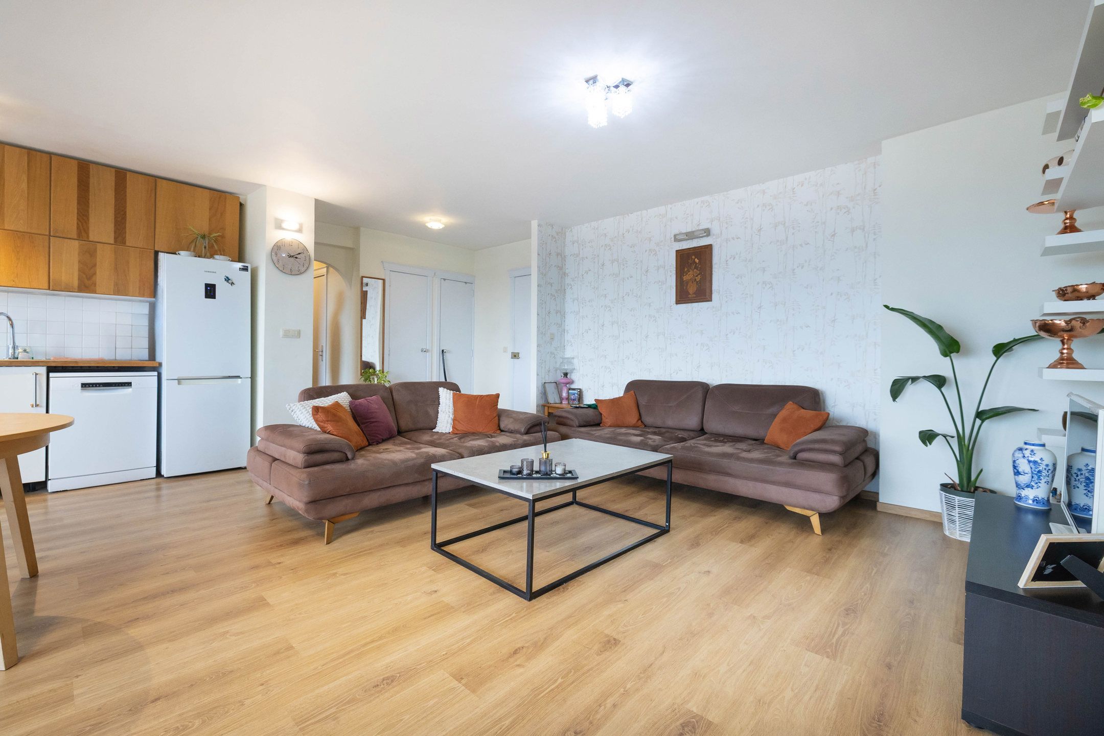 Mooi appartement 1 slaapkamer ± 70 m² + 2 garages optioneel foto 3