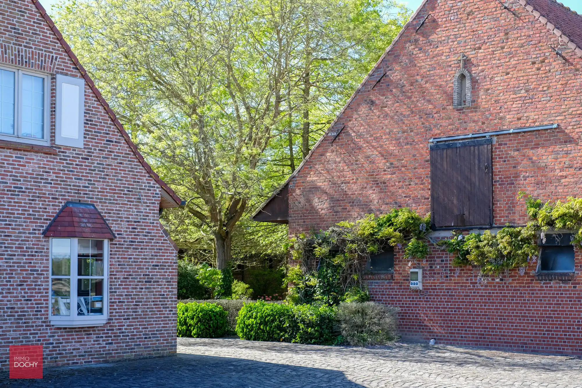 Vierkantshoeve met paardenaccommodatie op ca. 5,3ha foto 12