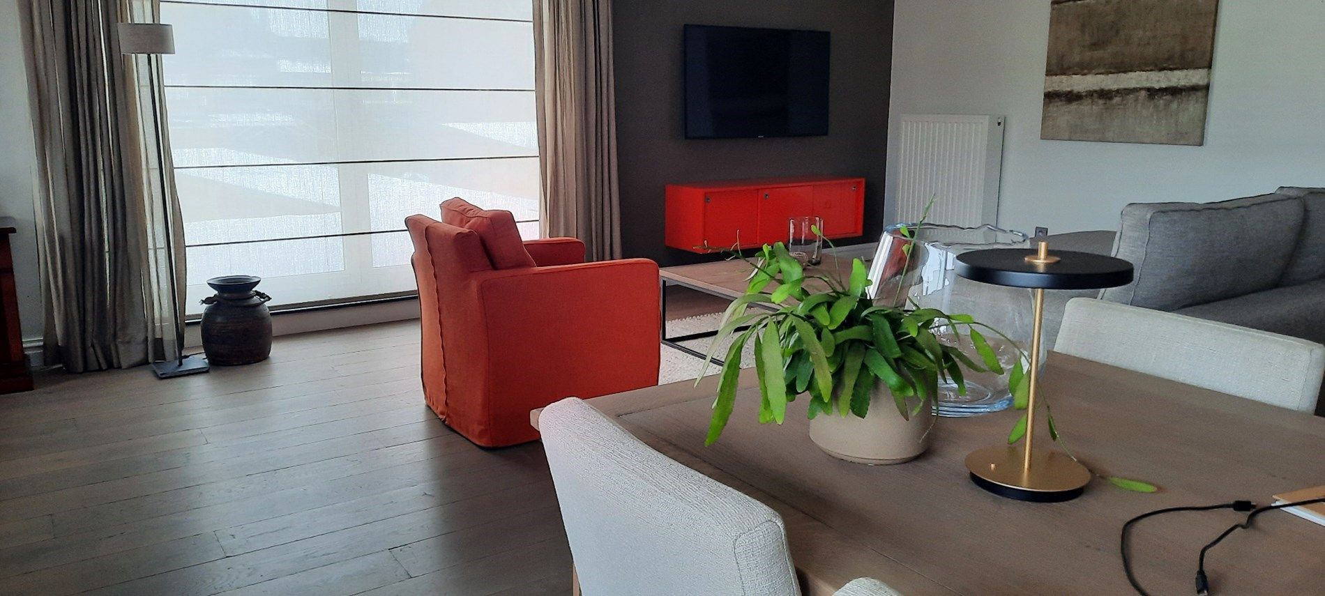 Verzorgd, recent duplex appartement met 3 slaapkamers, terras, kelderberging foto 2