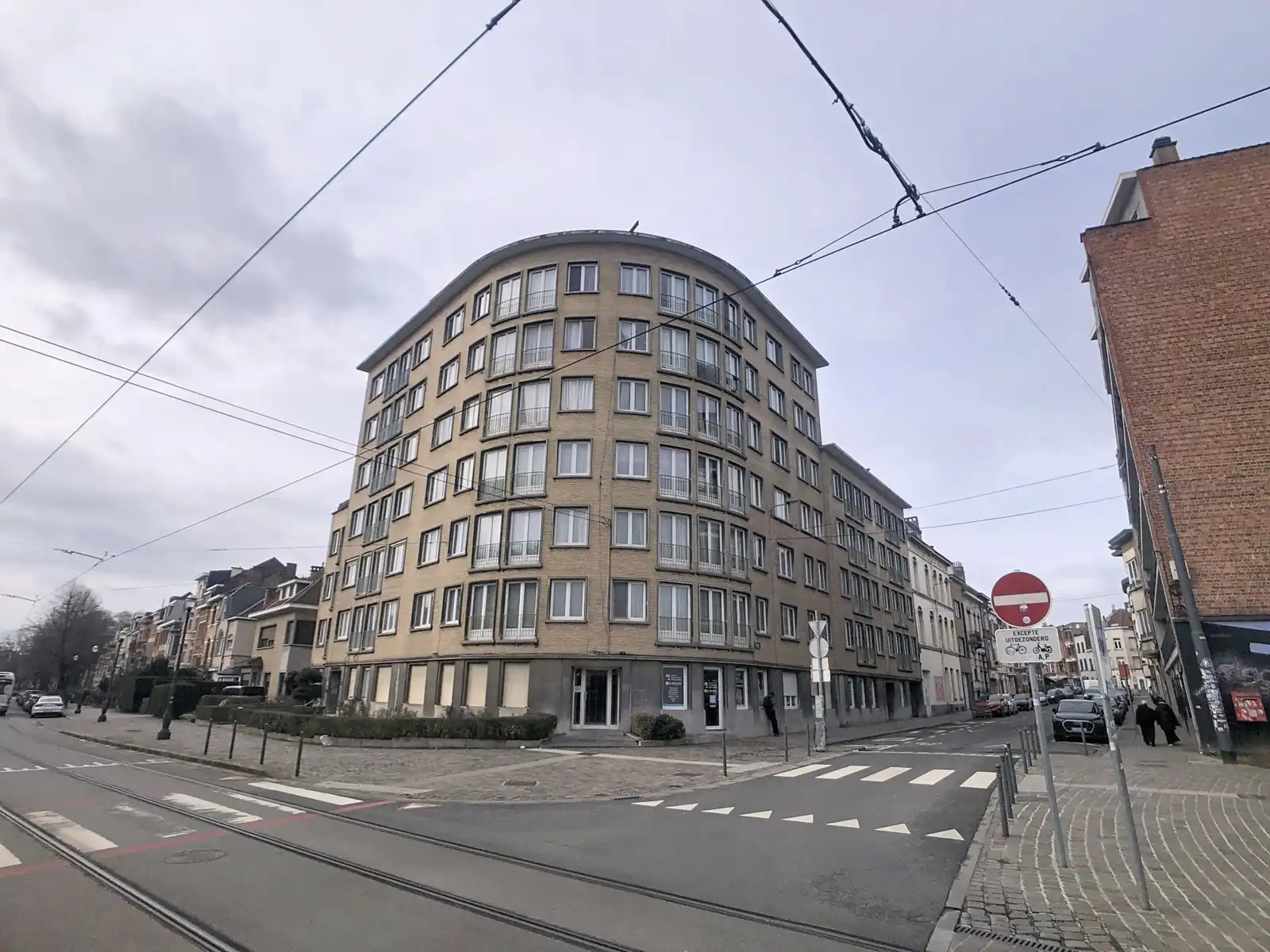 Sint-Guido: verhuurd appartement met 2 slaapkamers foto {{pictureIndex}}