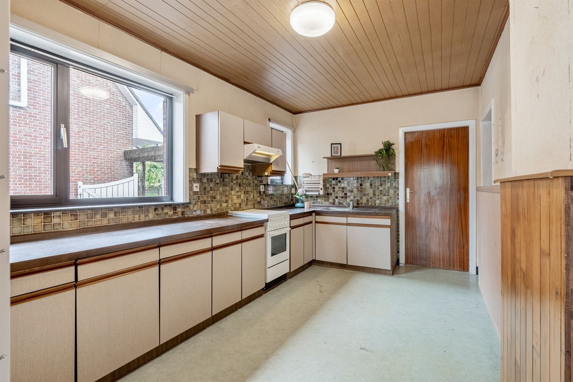 Halfopen bebouwing met tuin foto 11
