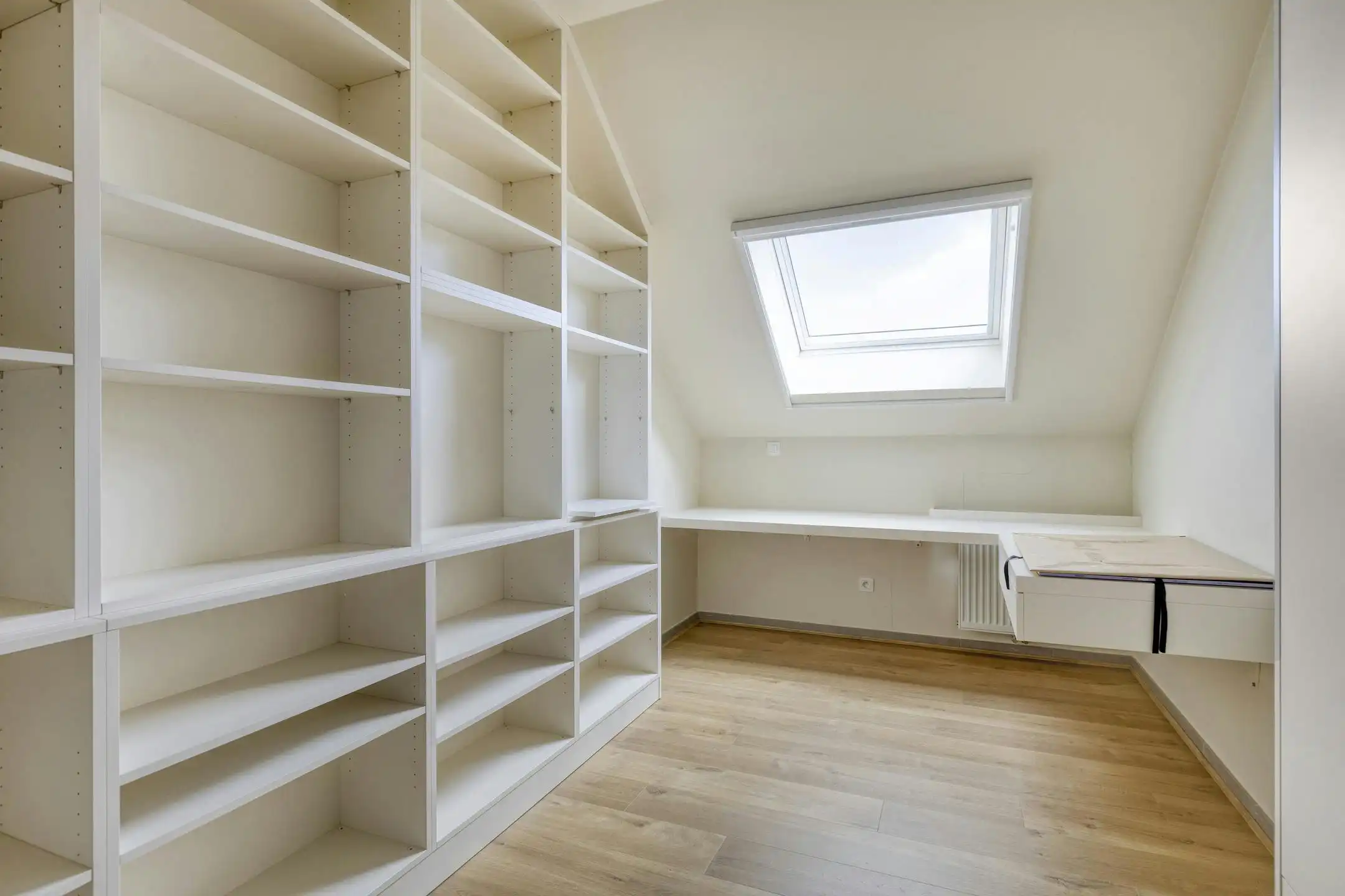 Luxe penthouse met drie slaapkamers te koop in Brakel foto 13