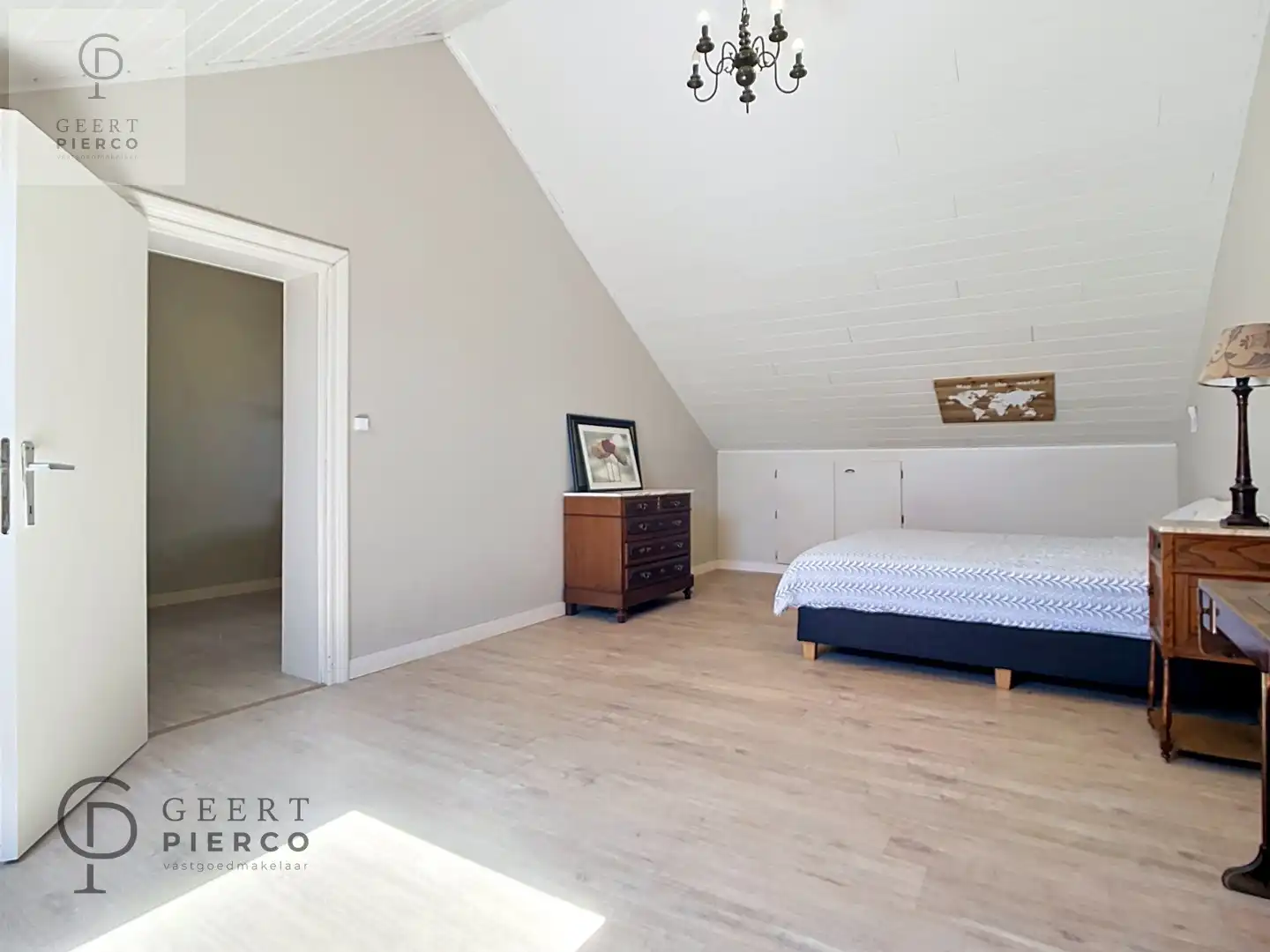 Charmewoning met dorpsgezicht foto 24