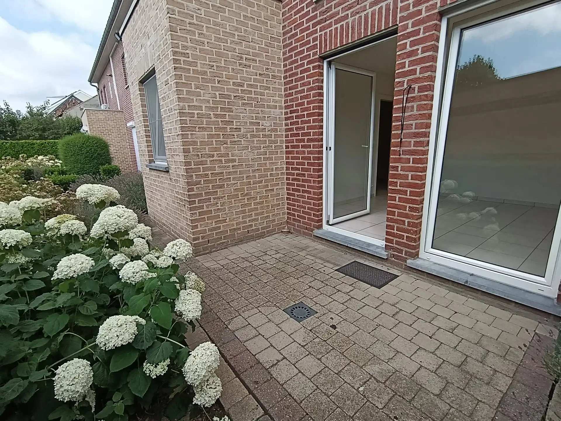 Gelijkvloers appartement met 2 slaapkamers foto 9