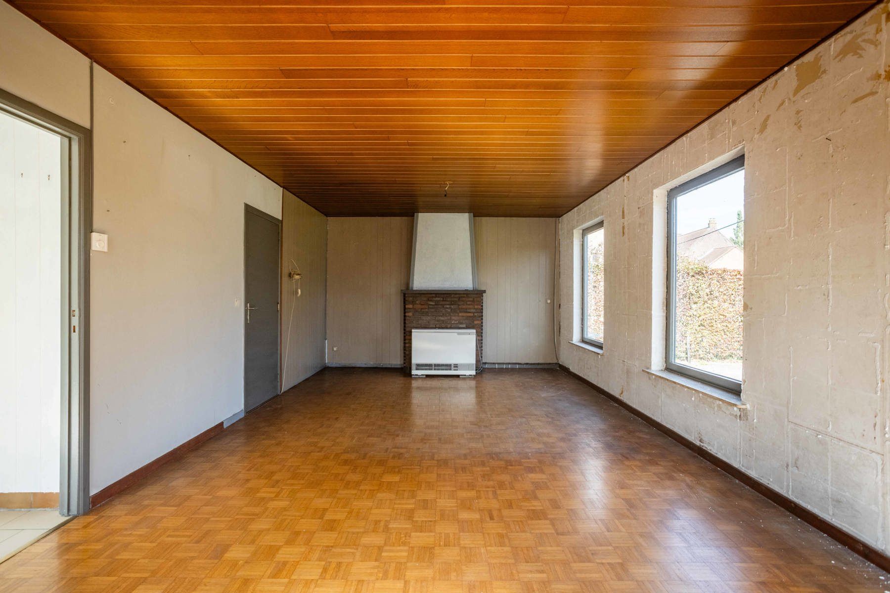 Te renoveren woning met tuin in rustige buurt van Lierde. foto 8