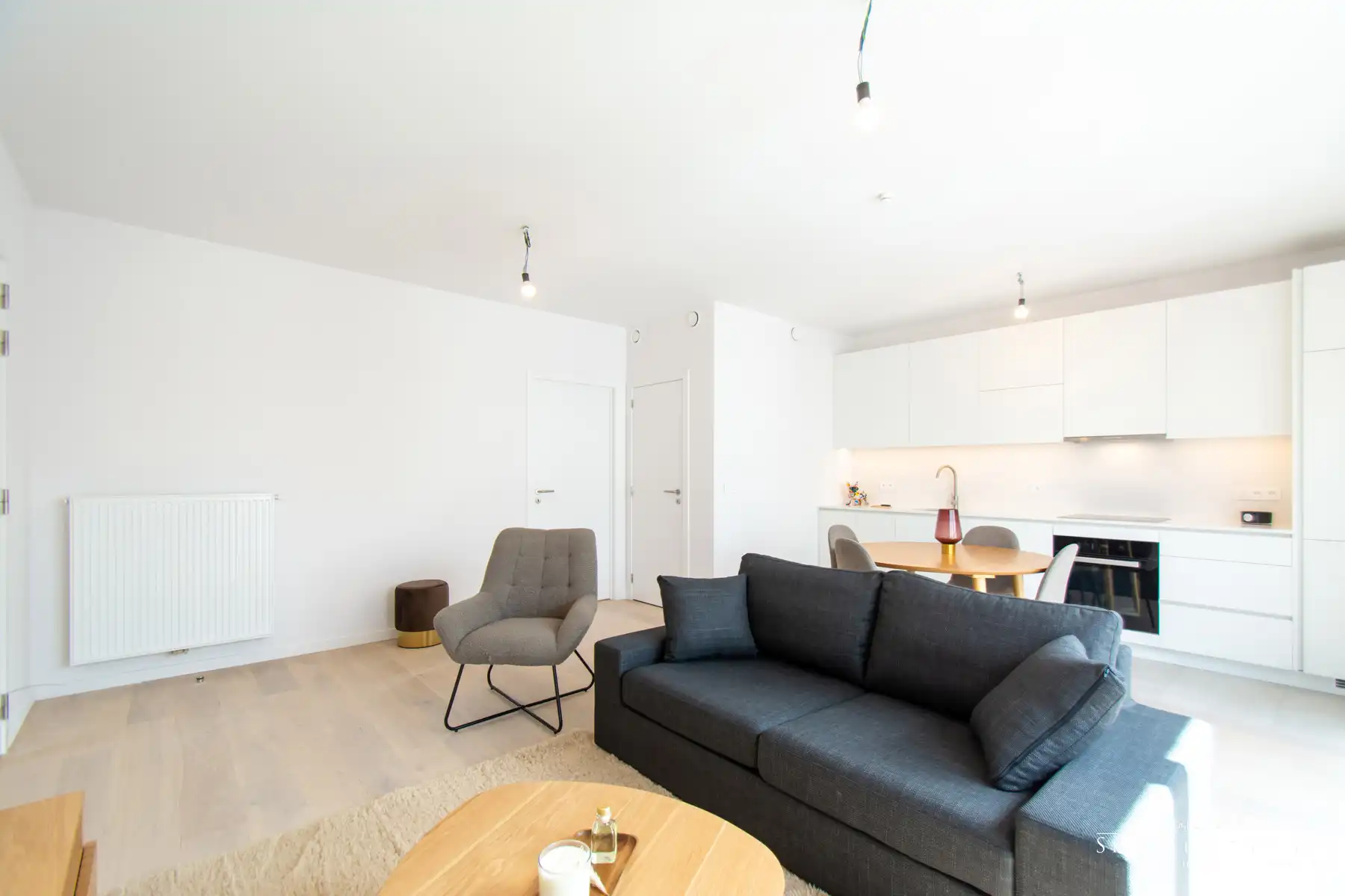 Prachtig nieuwbouw 1 slaapkamer appartement met terras foto 4