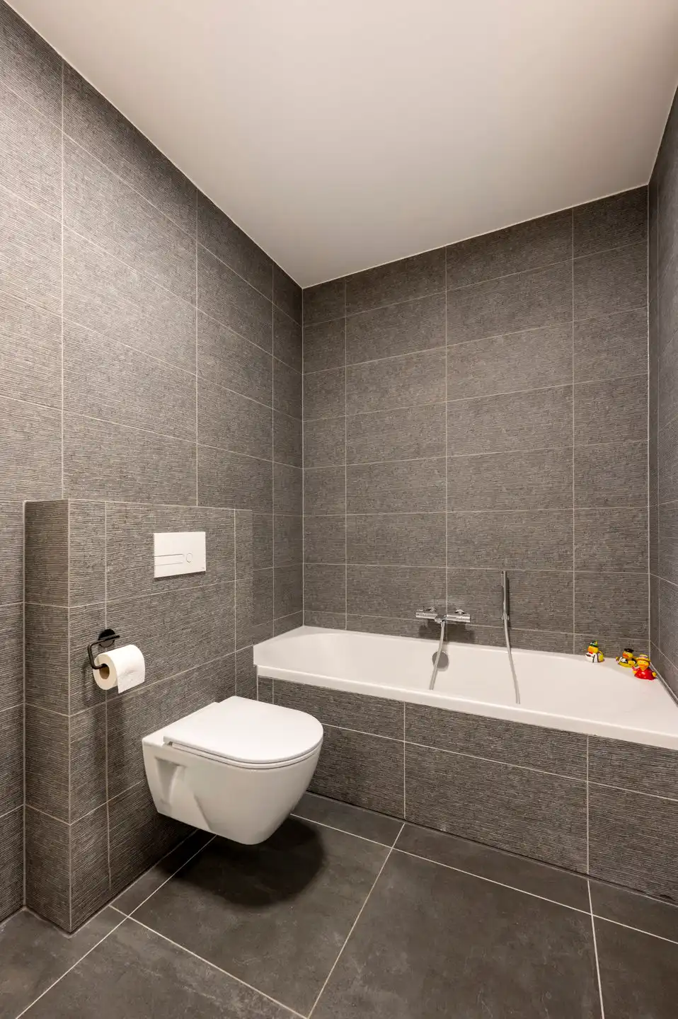 ANTWERPEN - panoramisch zicht op de jachthaven met 3 kamers foto 13