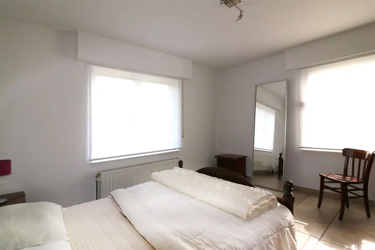 Gusting gelegen woning met 3 slp, garage en tuin foto 17