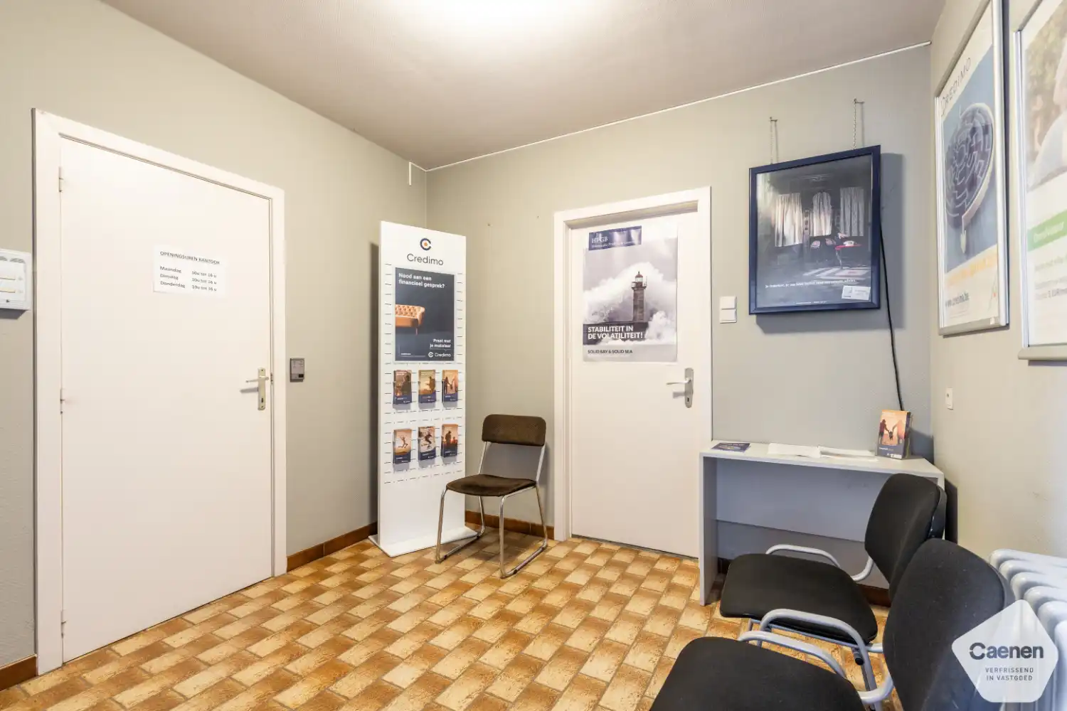 Uitzonderlijk ruime eigendom met wonen en werken onder één dak foto 13