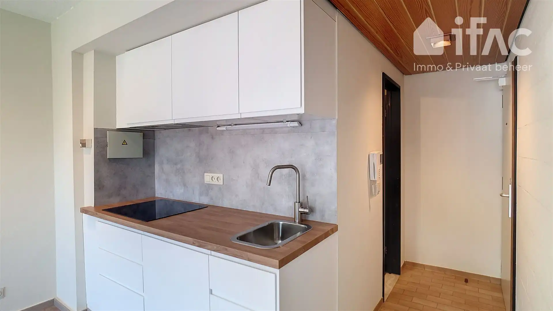 Recent vernieuwde studio foto 3