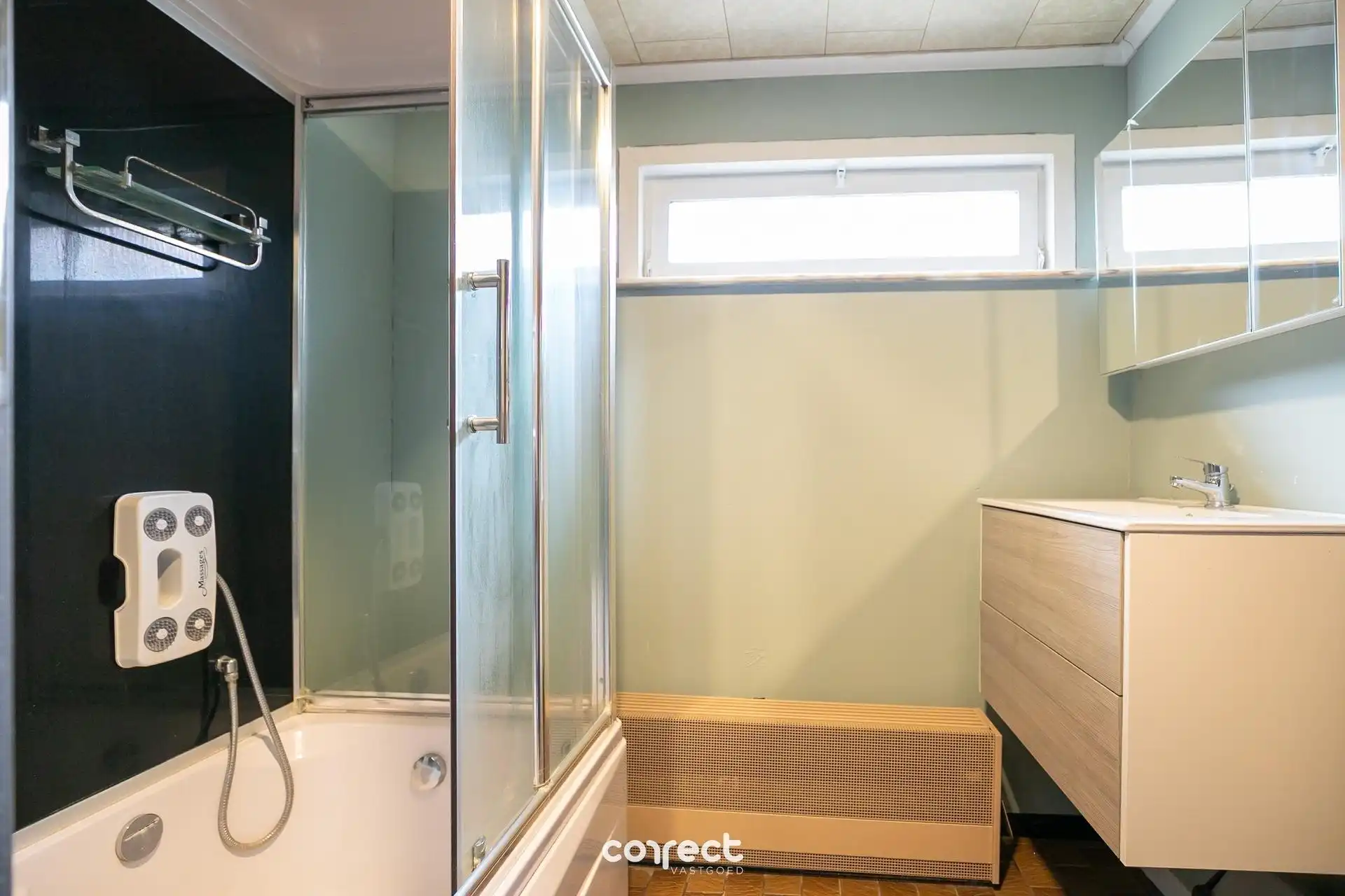 Halfopen bebouwing met garage gelegen op een gunstige ligging en prachtig zicht op de velden. foto 5