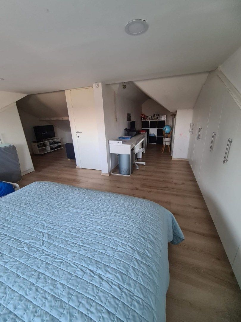 Ruime woning met 3 slaapkamers en grote tuin in Heusden-Zolder foto 8