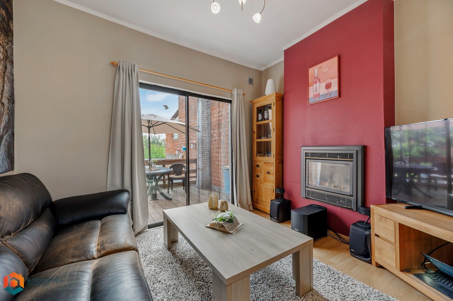 Handelsgelijkvloers met duplex app. te Mechelen foto {{pictureIndex}}