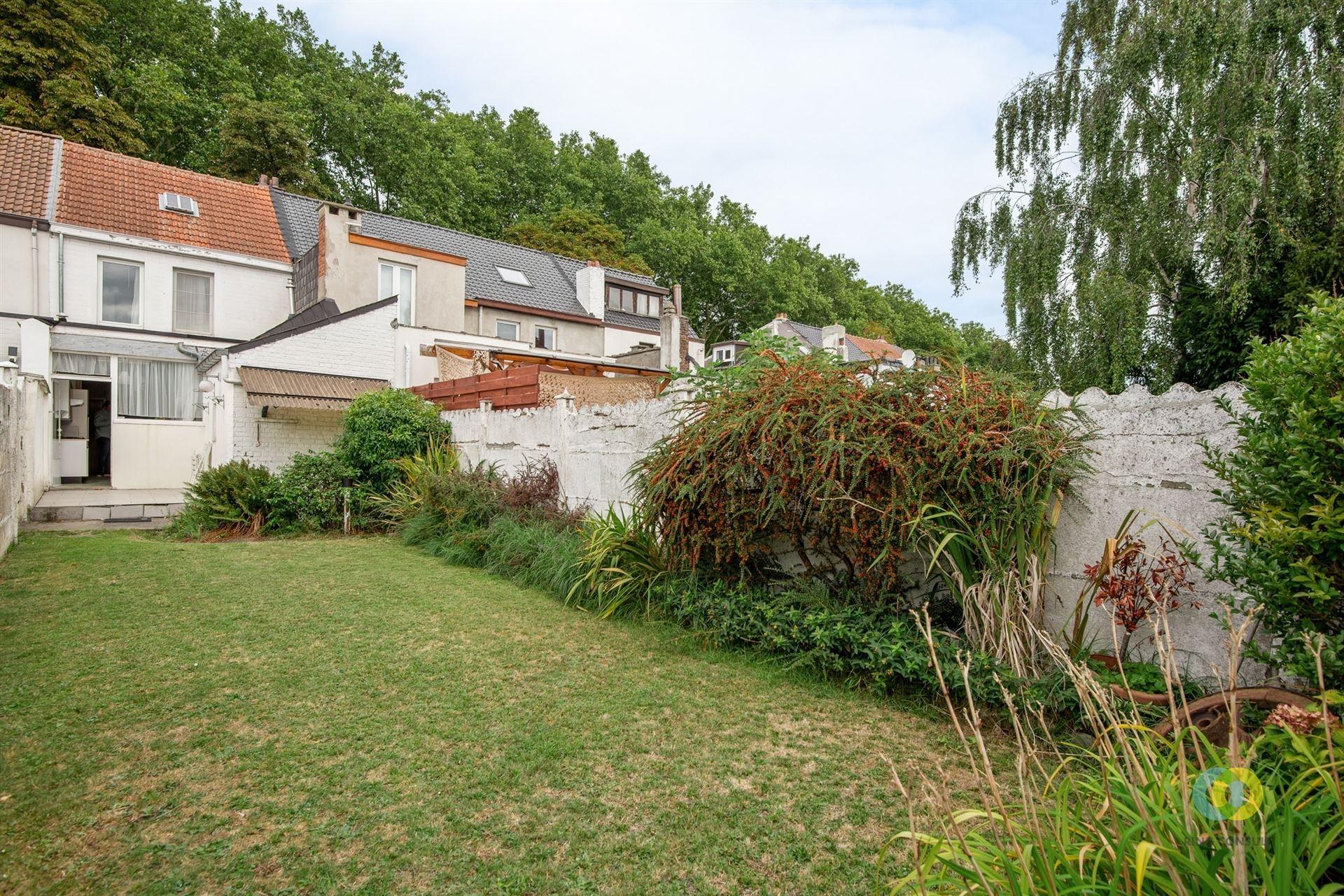 Te renoveren woning op rustige ligging foto 10