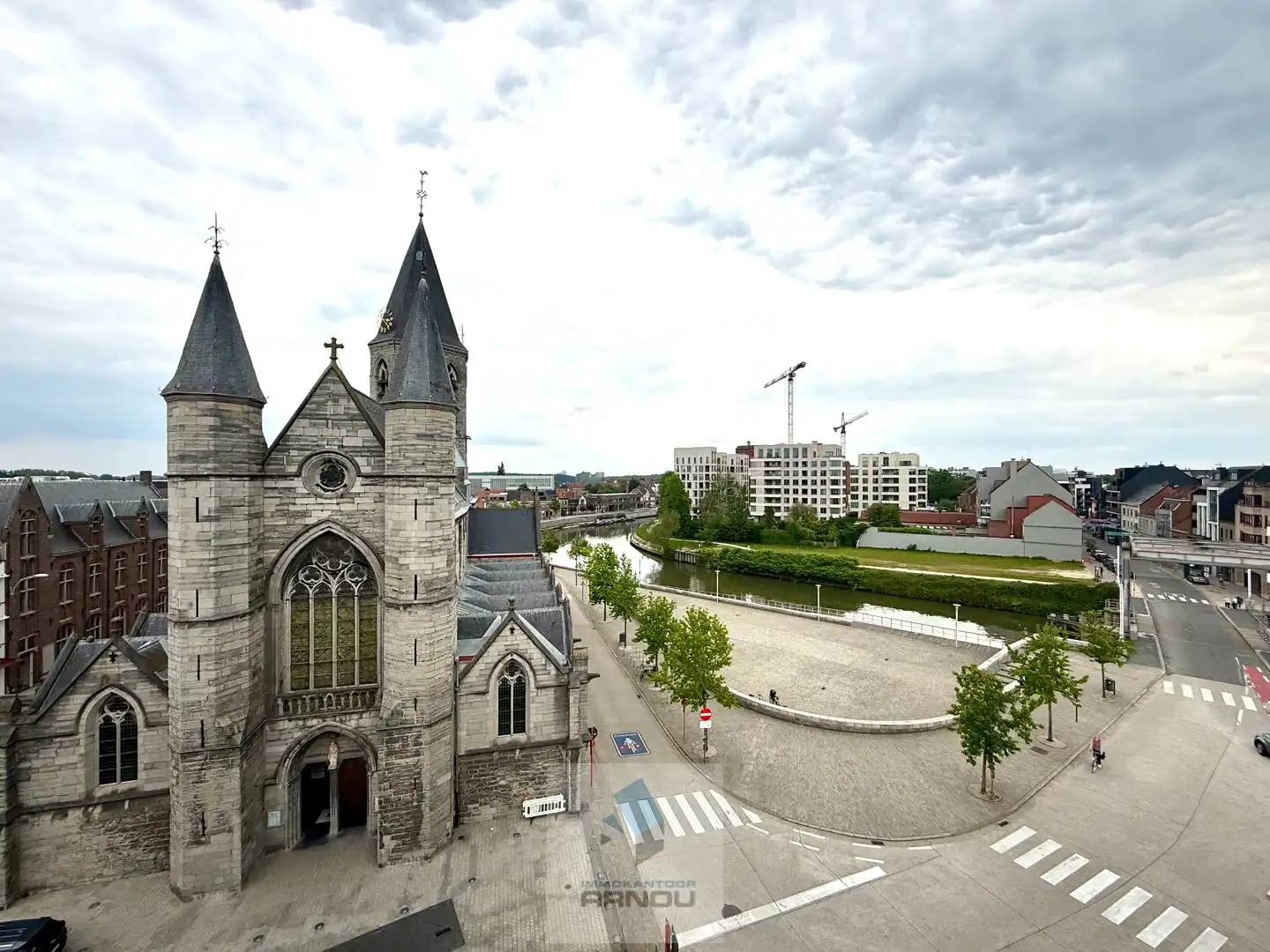 Penthouse duplex met unieke terrassen en zichten op de Markt foto 38