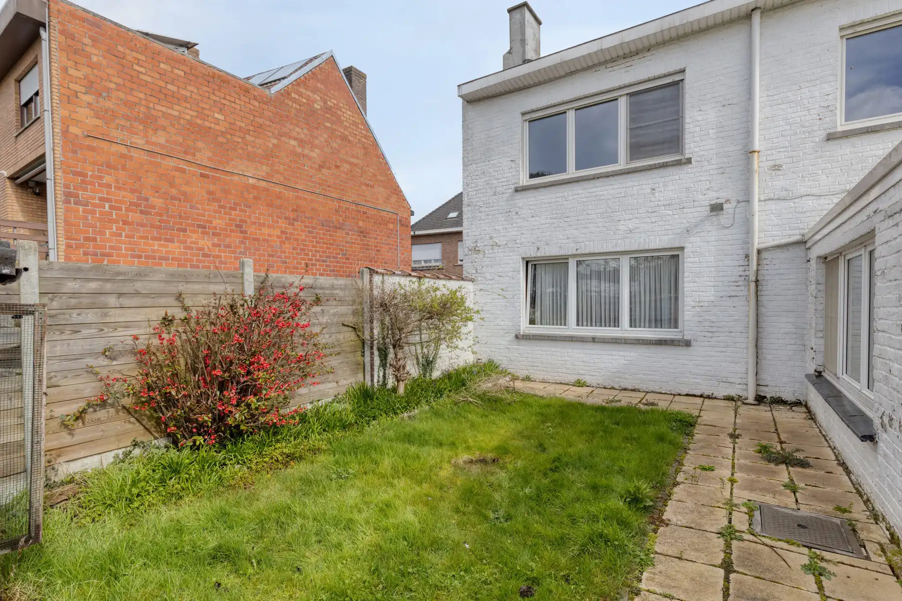 Solide woning met 4 slaapkamers, garage en tuin! foto 24