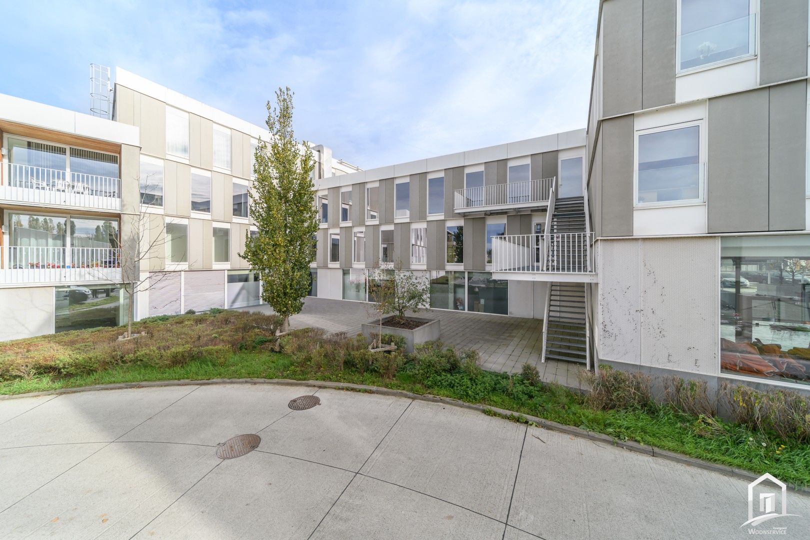 Veelzijdige casco kantoorruimte op topligging in Sint-Pieters-Leeuw foto 5