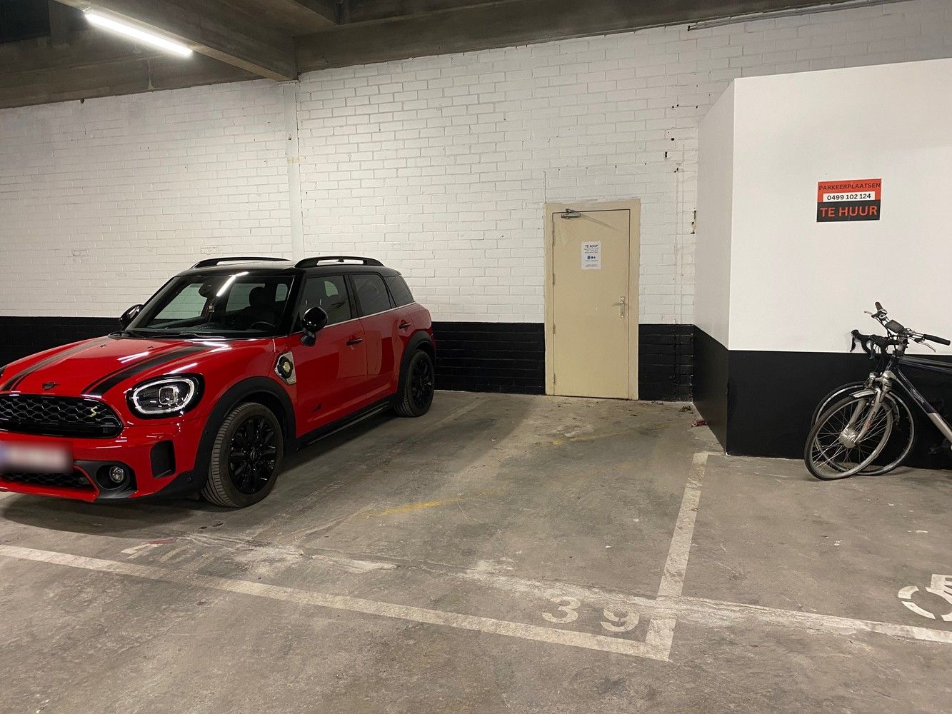 Magazijn met bureauruimte en autostaanplaats te koop op een toplocatie in centrum Lier foto 9
