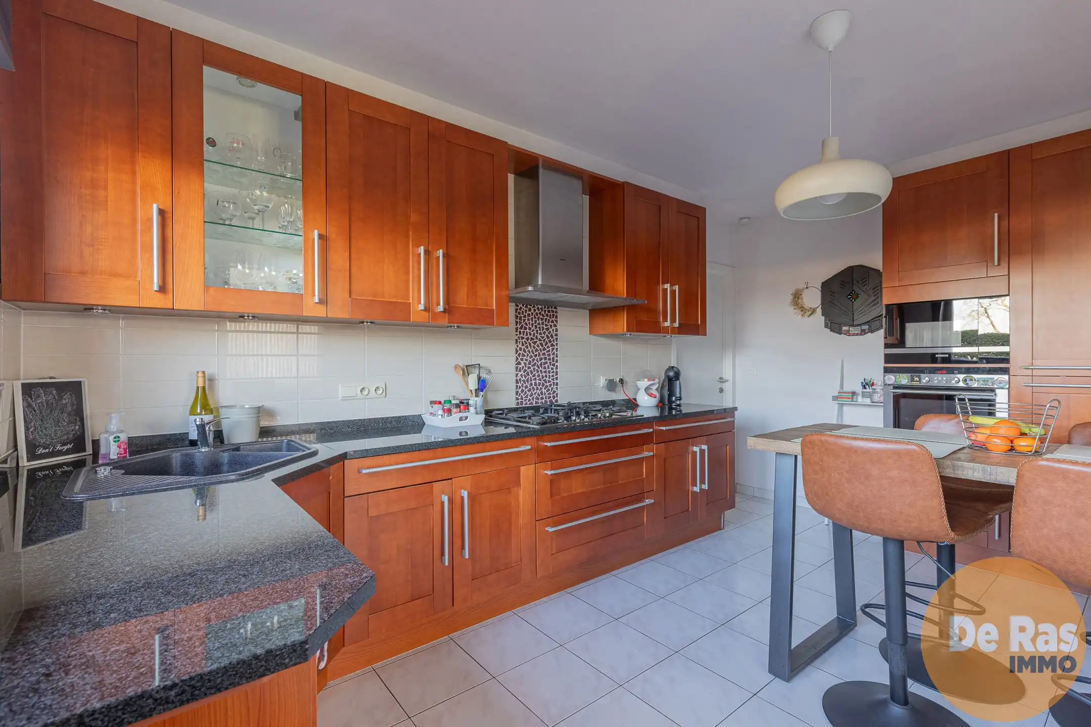 OORDEGEM - Instapklare bungalow/3 slp/garage en mooie tuin! foto 10