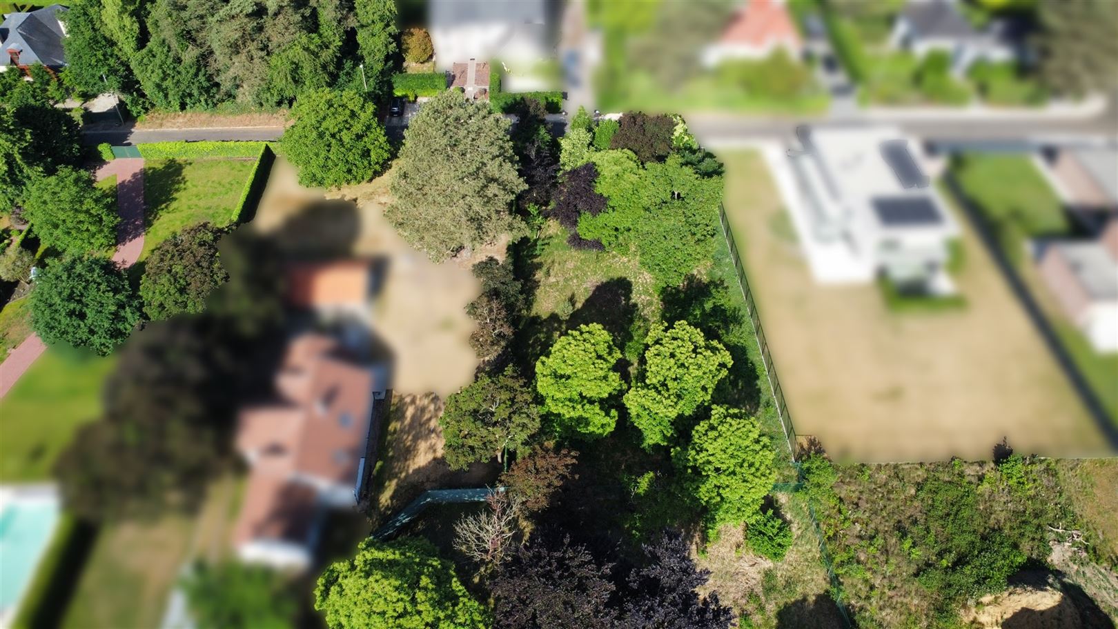 Bouwgrond in doodlopende straat in de 'Bloemenwijk' foto 4