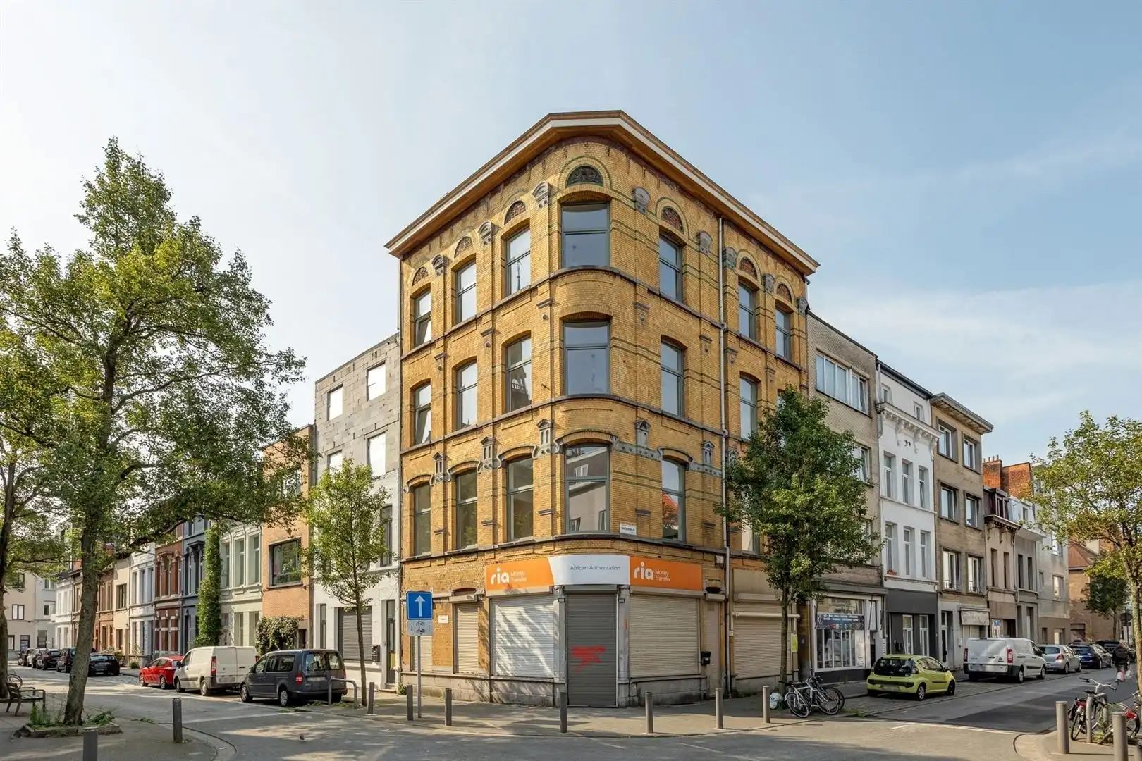 Charmant gerenoveerd appartement met veel lichtinval foto {{pictureIndex}}