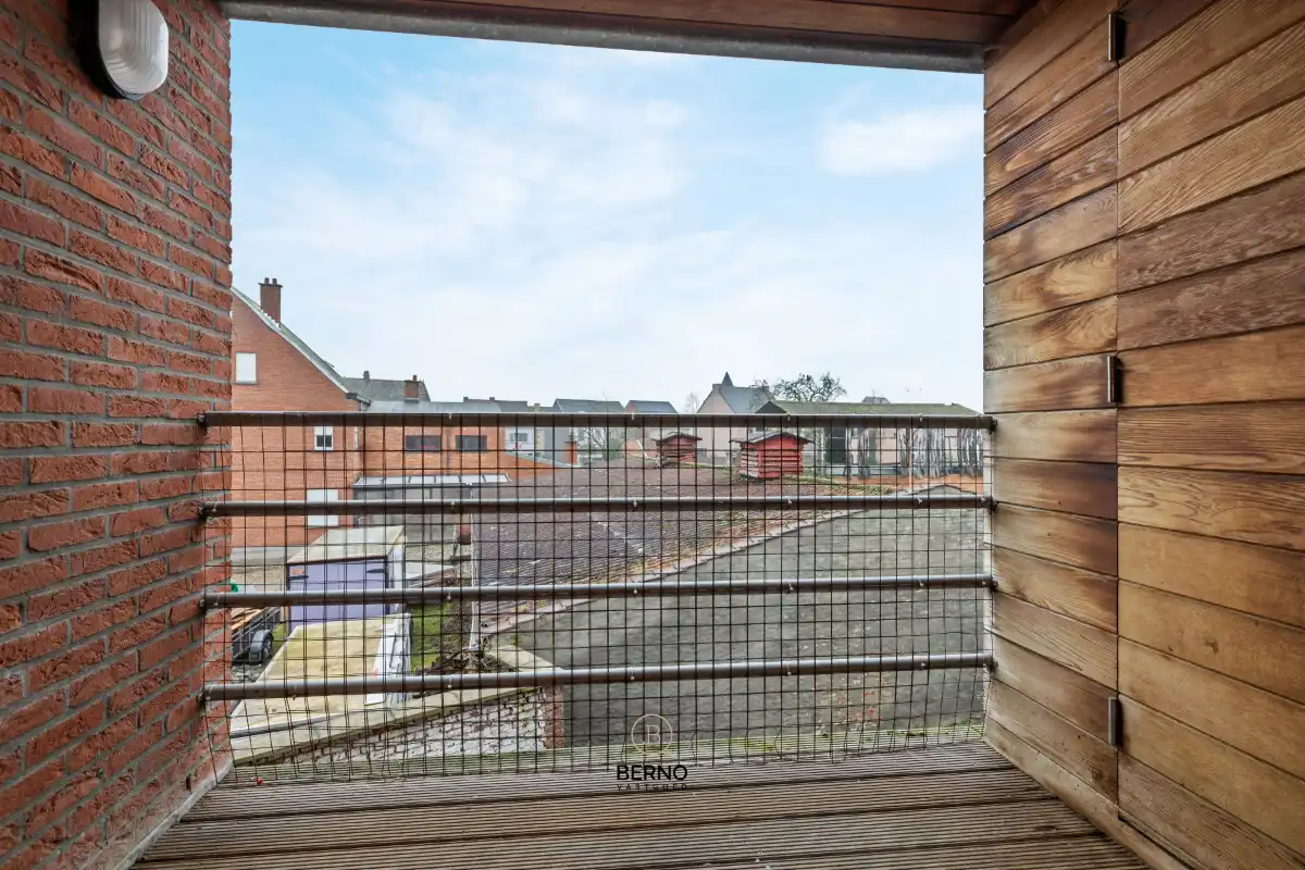 Duplex appartement met garage foto 9