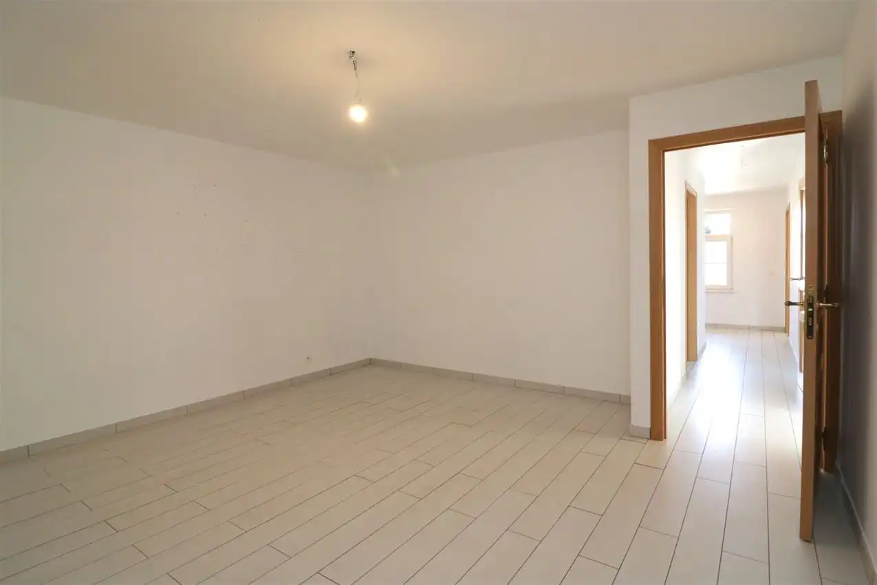 Recente woning met drie slaapkamers en garage op rustige locatie foto 21