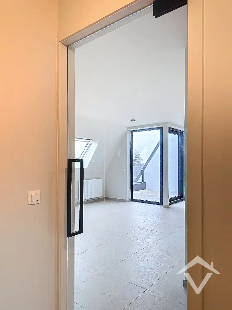 Uniek nieuwbouw appartement met 2 slaapkamers en veel zonlicht te Eernegem foto 7